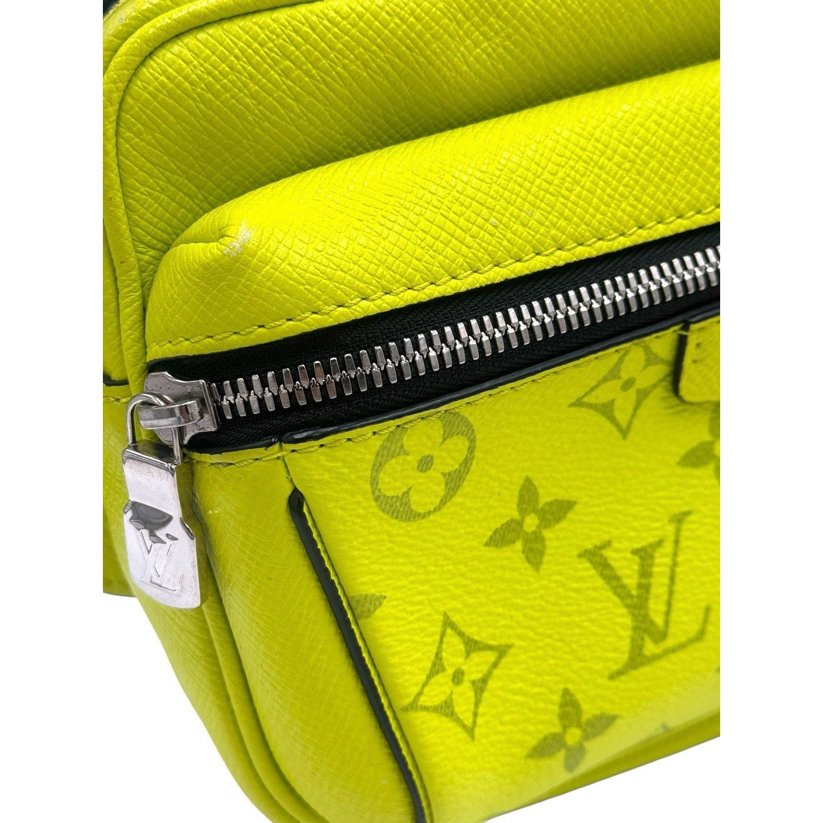 Louis Vuitton Discovery Waist Bag Bum Bag Jaune Monogram Eclipse Neon Size ONE SIZE - 9 Thumbnail