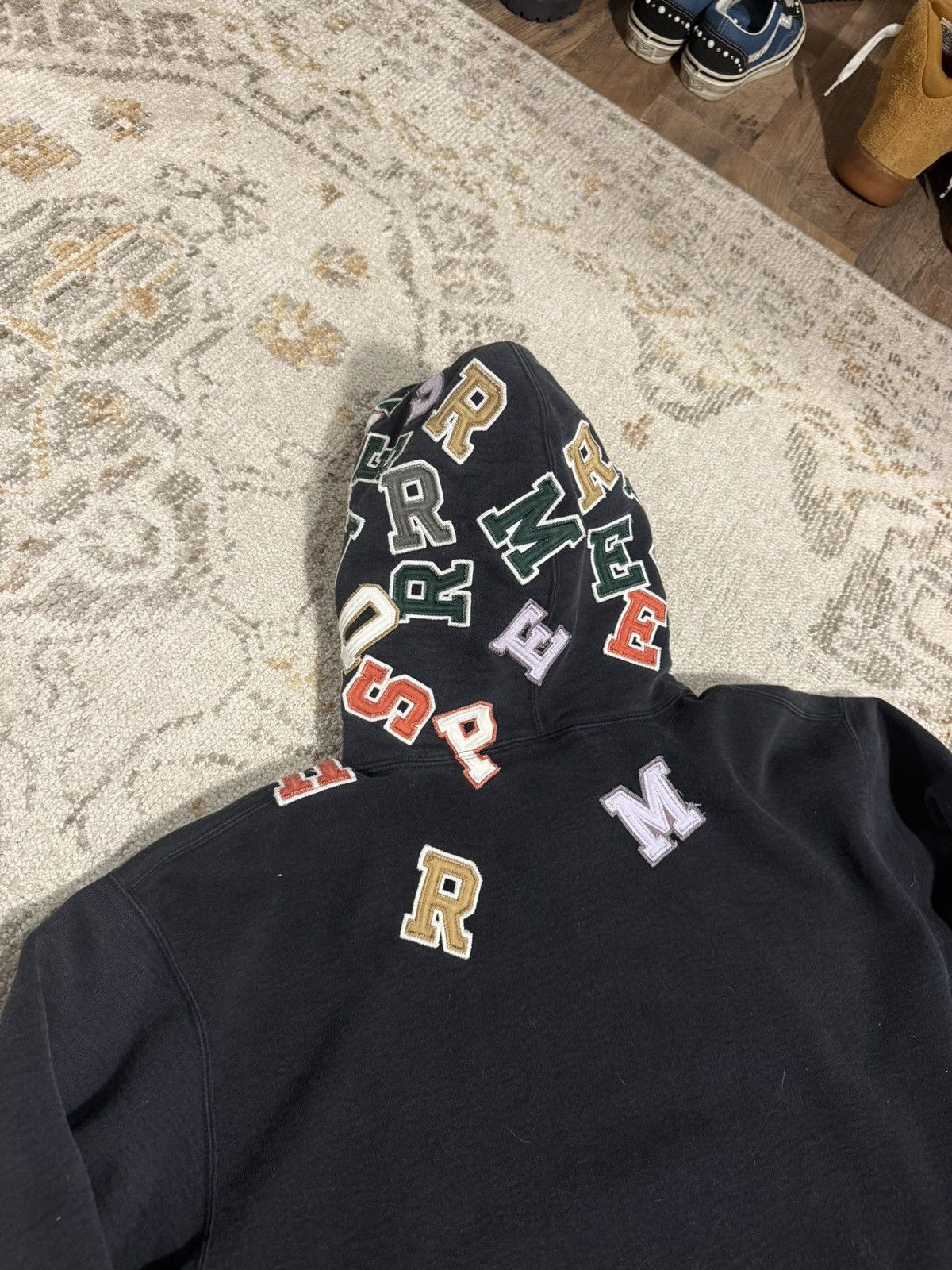 Supreme Supreme Scattered Applique Hoodie Size US L / EU 52-54 / 3 - 3 Thumbnail