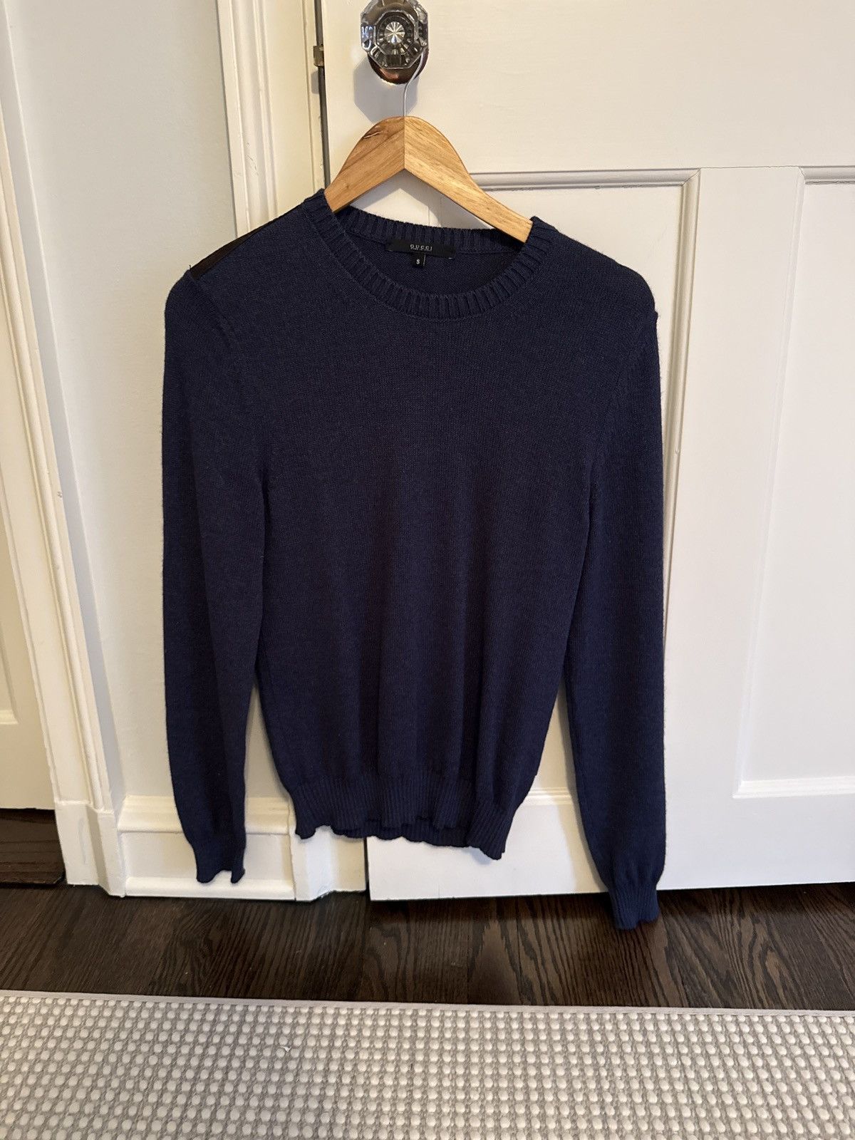 Gucci Gucci silk/alpaca sweater with suede details. Size US S / EU 44-46 / 1 - 1 Thumbnail
