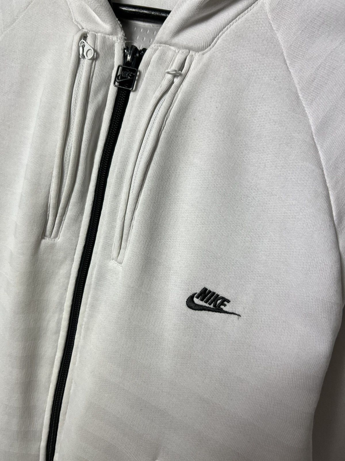 Nike Rare Vintage Nike Zip Up Multi Pocket Hoodie Small Logo Size US M / EU 48-50 / 2 - 6 Thumbnail