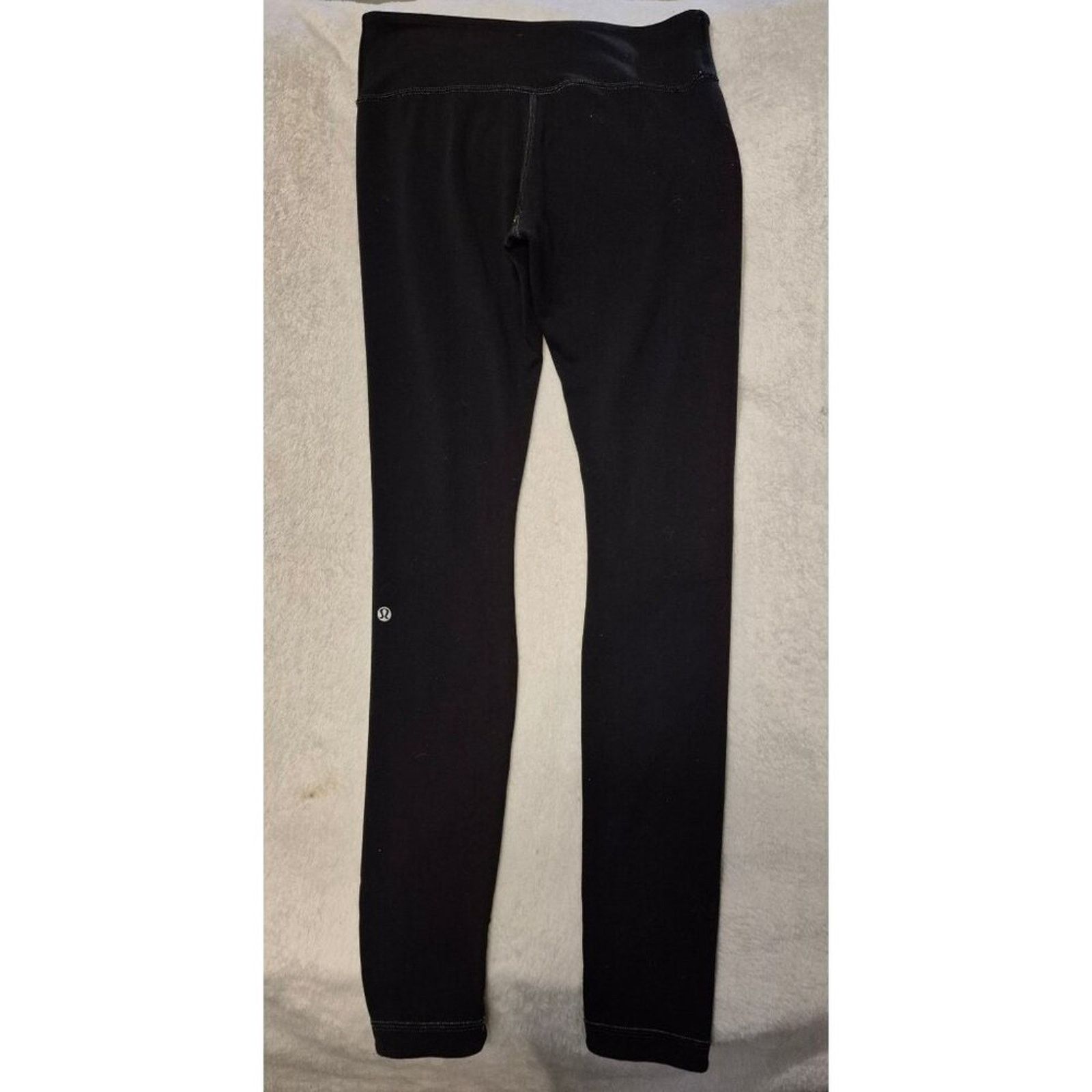 Lululemon Lululemon Wunder Under Reversible Leggings Black Mint Size 8 Size 30" / US 8 / IT 44 - 2 Thumbnail