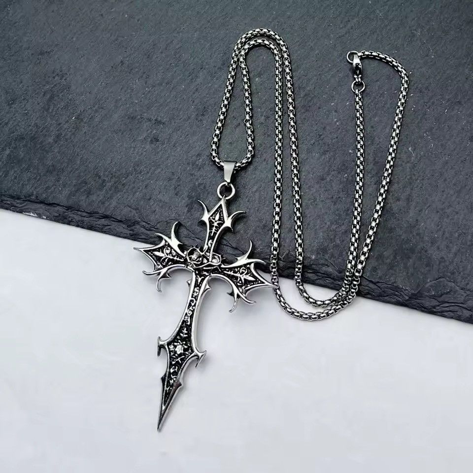 Japanese Brand Gothic Skeleton Cross Necklace Size ONE SIZE - 5 Thumbnail