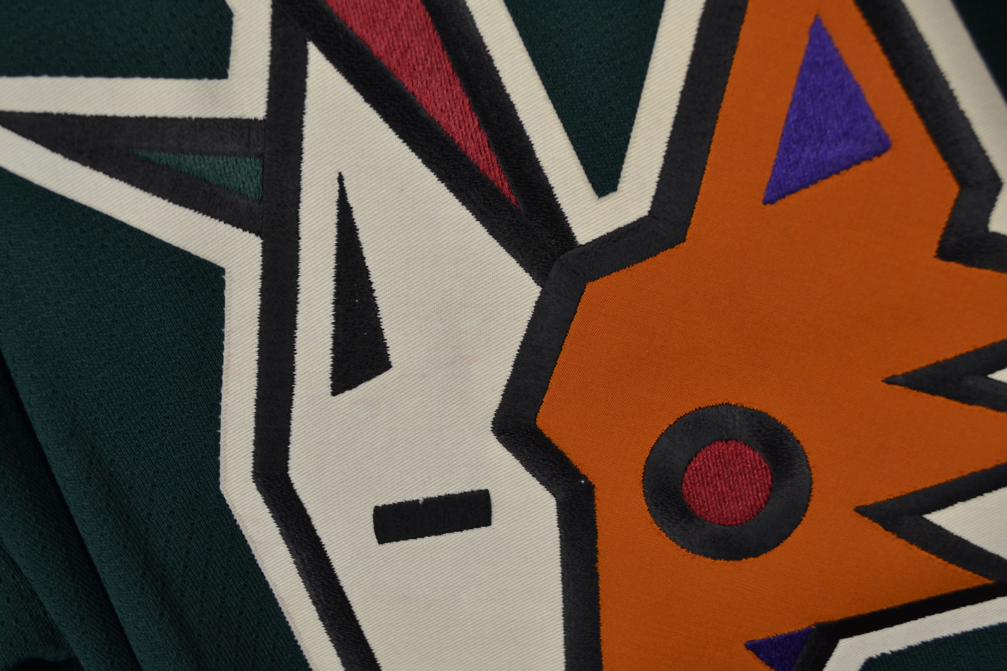 Ccm Phoenix Coyotes Vintage CCM Jersey Mens XXL Made in Canada Size US XXL / EU 58 / 5 - 4 Thumbnail