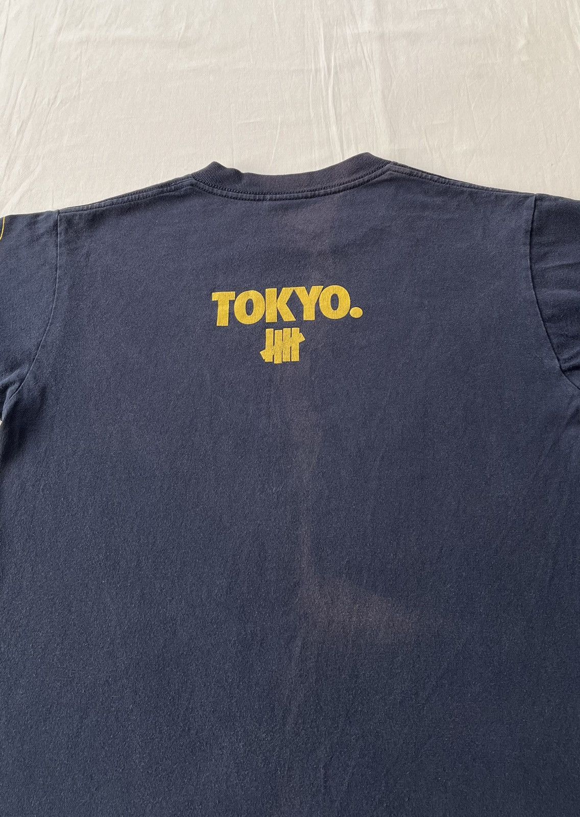 Stussy Vintage 2000s Stussy Undefeated Play Dirty Tokyo T-shirt Size US S / EU 44-46 / 1 - 16 Thumbnail