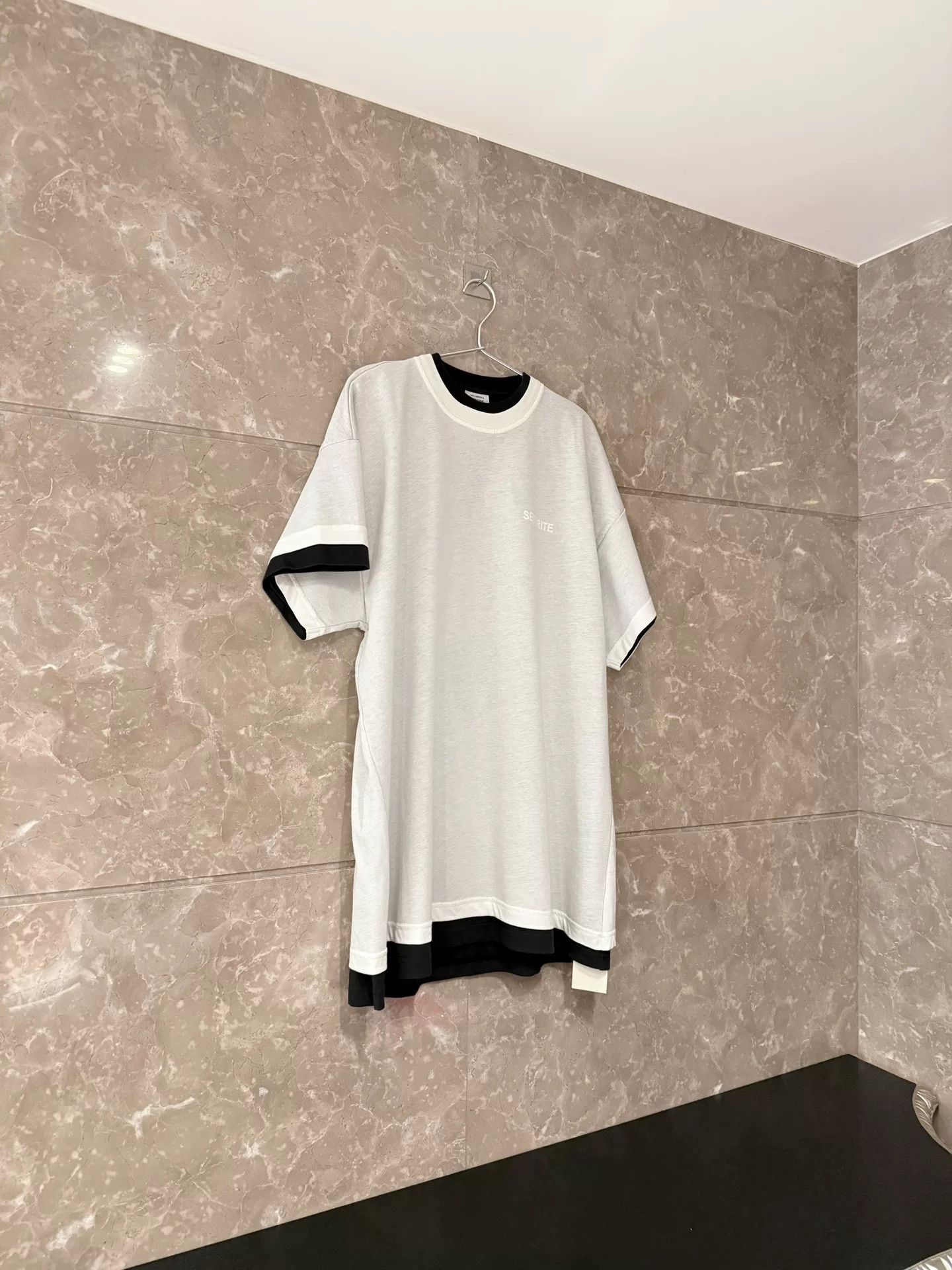 Vetements Vetements Oversized Two-Piece T-Shirt Size US XS / EU 42 / 0 - 1 Thumbnail