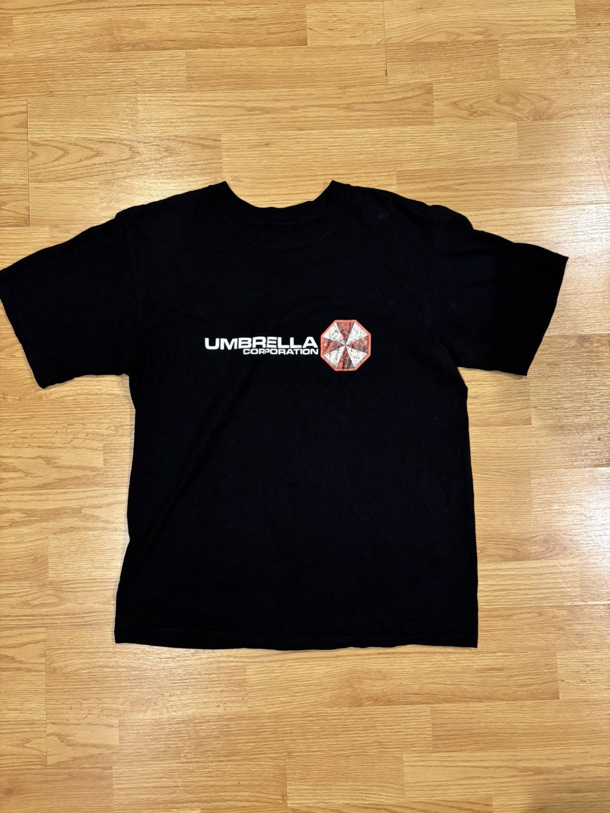 RESIDENT EVIL UMBRELLA CORP TEE