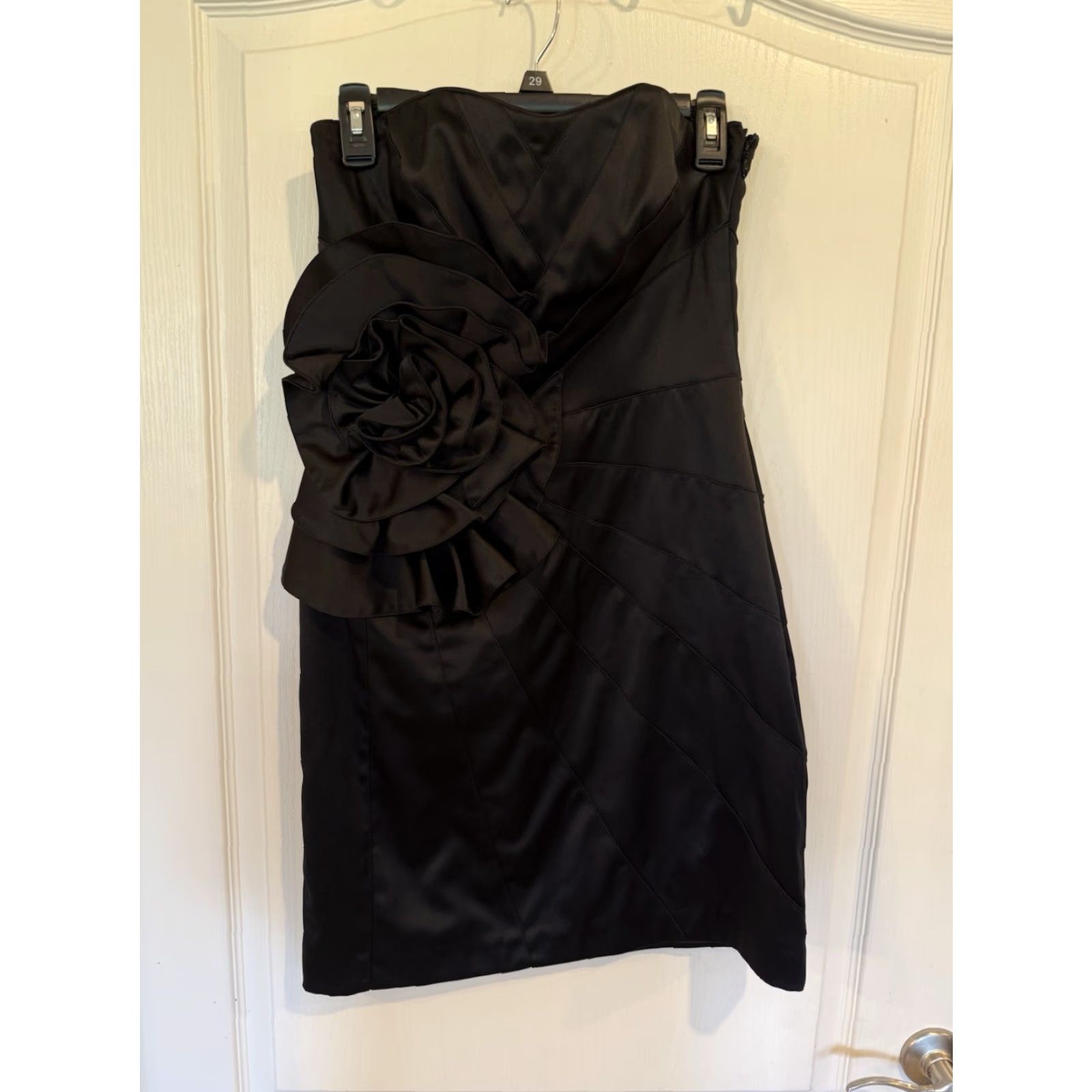 White House Black Market WHBM Dress Strapless Satin Cocktail Flower sz 6 Women Party/Cocktail Size M / US 6-8 / IT 42-44 - 3 Thumbnail