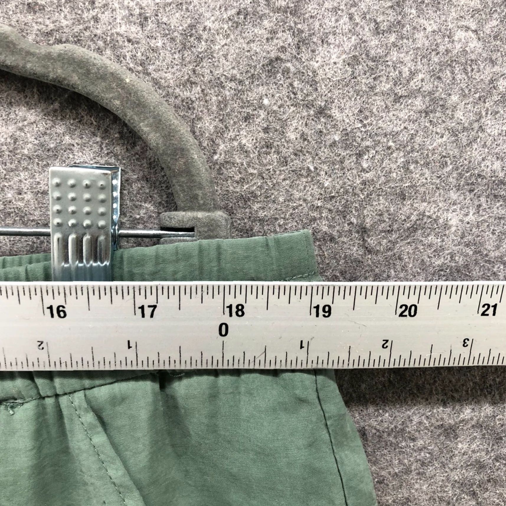 Zara Zara Pants Womens 2XL Straight Ankle Pull On Lightweight Sage Green Drawstring Casual Comfort Size 40" / US 18 - 6 Thumbnail