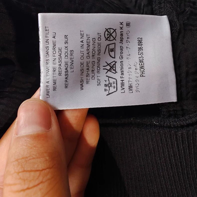 Givenchy Givenchy Sweater, Ripped Style Size US S / EU 44-46 / 1 - 6 Thumbnail