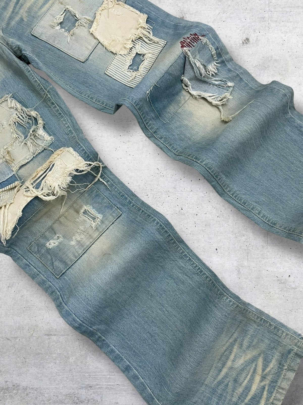 If Six Was Nine VINTAGE DAISY 90S JAPAN DESIGNER BORO PATCHWORK RIPPED DENIM Size US 31 - 6 Thumbnail