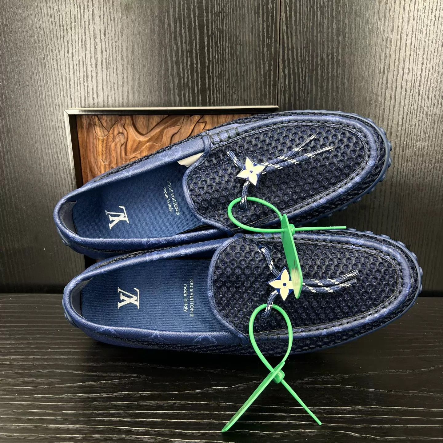 Louis Vuitton LV Racer Blue Mesh 9/43 Worn 2-3x Size US 10 / EU 43 - 8 Thumbnail