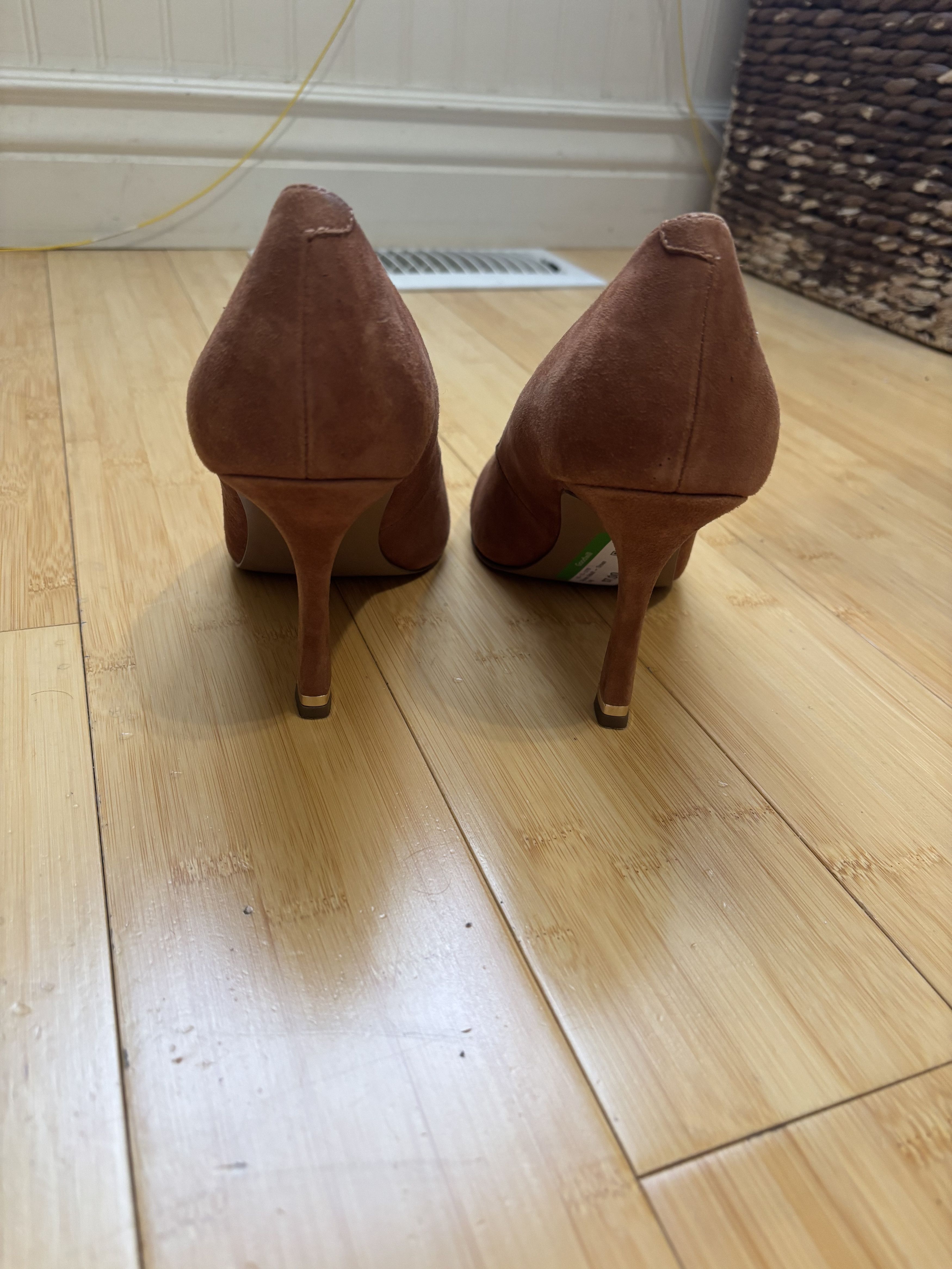 Kenneth Cole Kenneth Cole New York Suede pointed-toe pumps Size US 8.5 / IT 38.5 - 2 Thumbnail