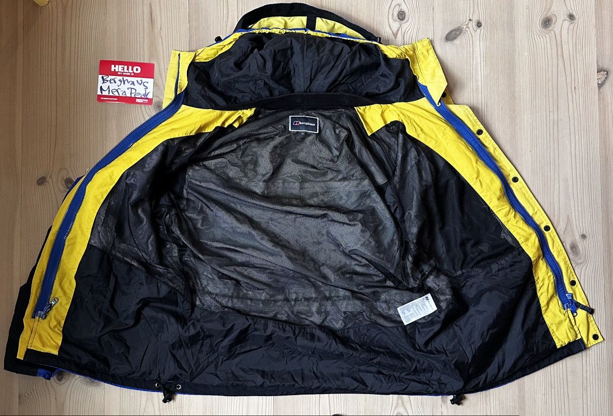 Berghaus Berghaus Mera Peak Jacket – Medium – Blue/Yellow – Gore-Tex Size US M / EU 48-50 / 2 - 3 Thumbnail