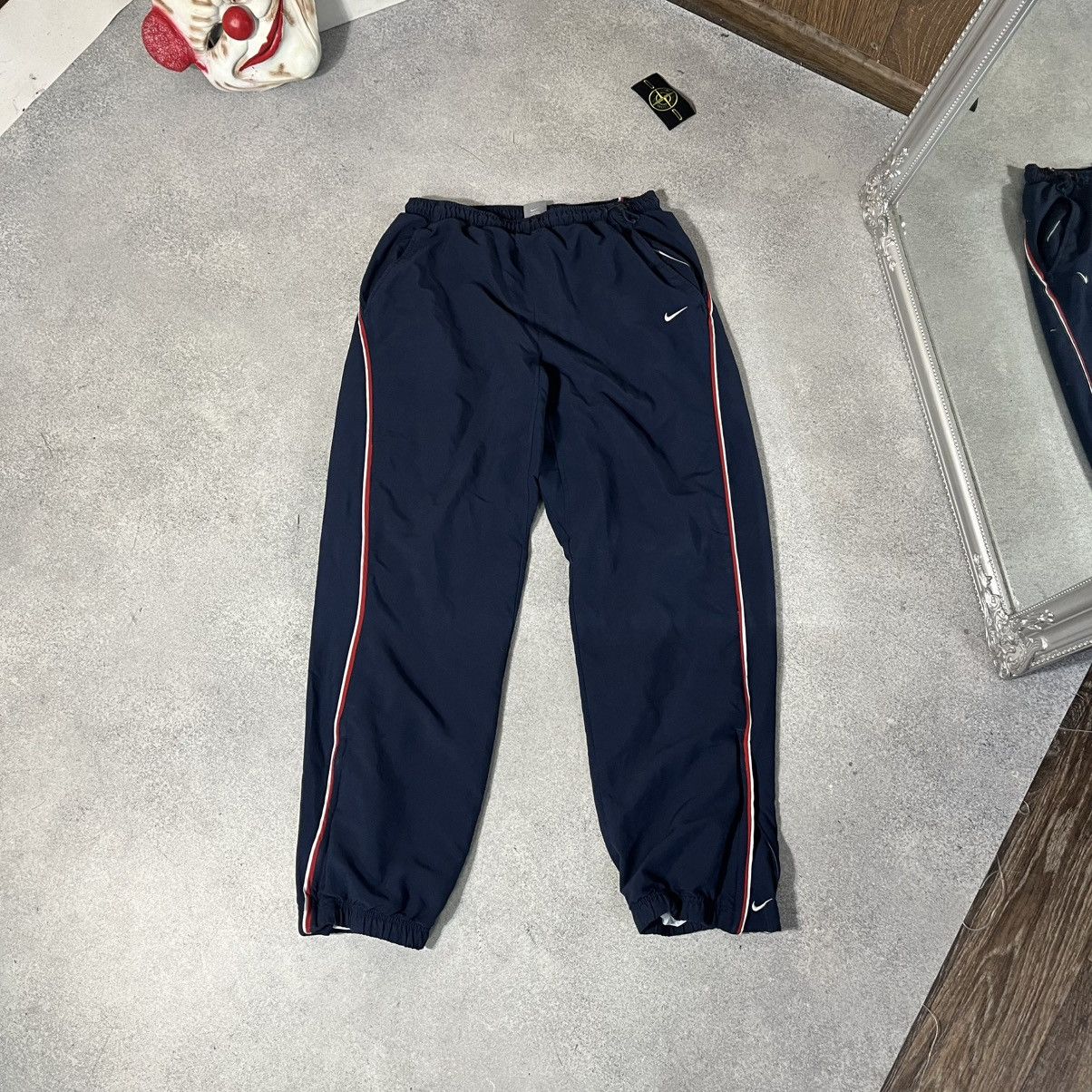 Nike 00s Vintage Nike Pants Nylon Rare Swoosh Drill Size US 34 / EU 50 - 1 Thumbnail