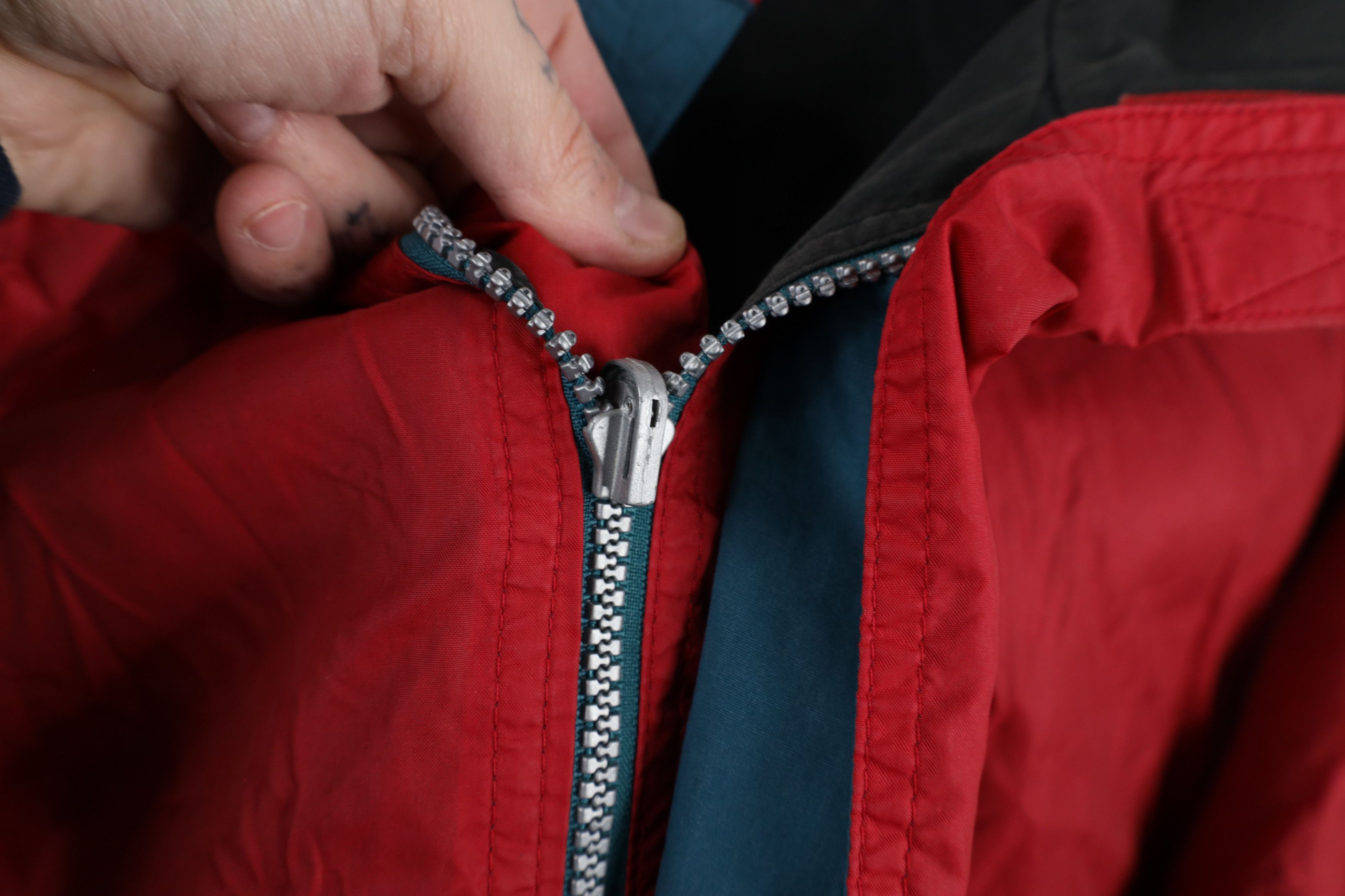 Vintage Vintage 90s Streetwear Reversible Hooded Windbreaker Jacket Size US XL / EU 56 / 4 - 13 Thumbnail