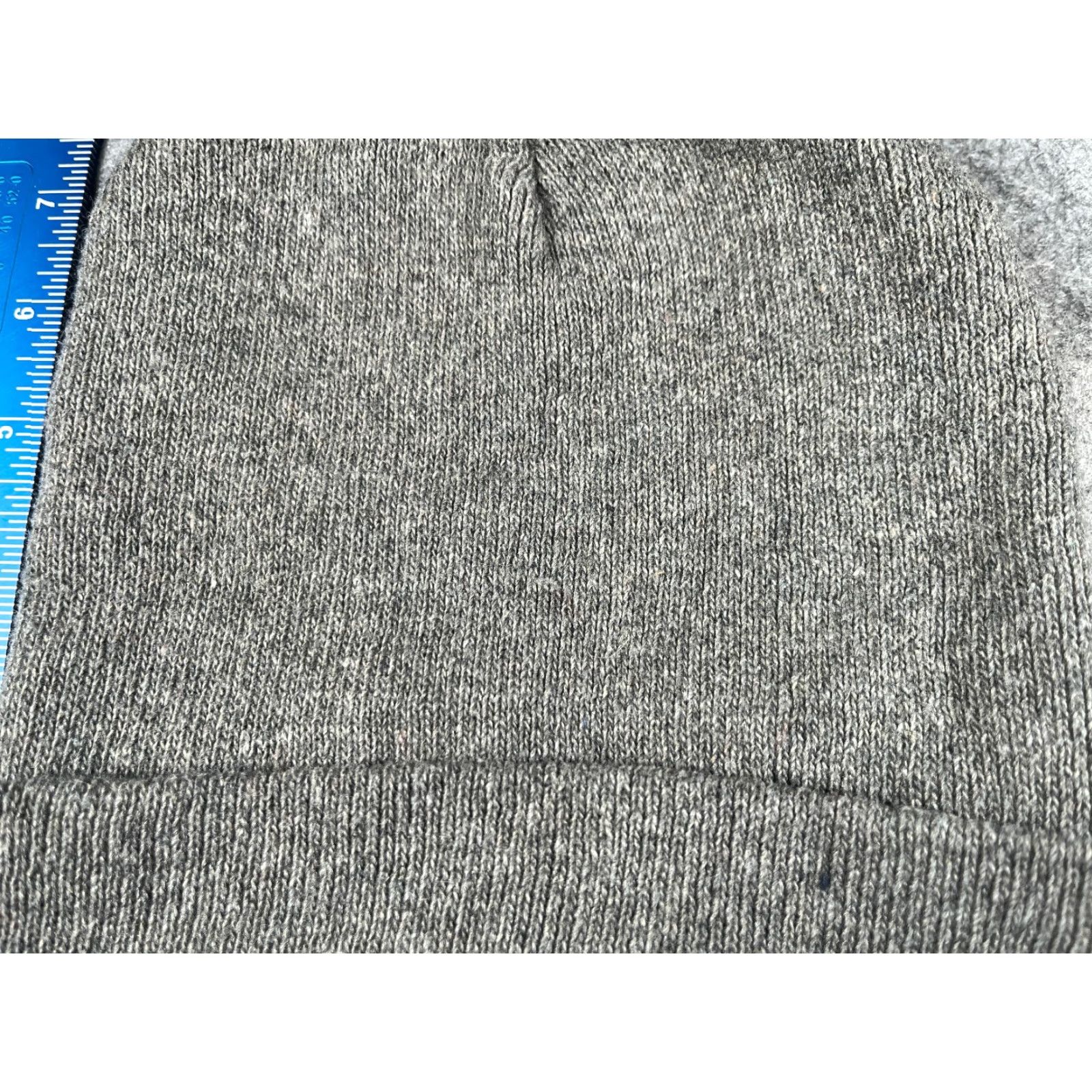 Vintage Lhs International Beanie Toque Adult One Size Gray Knit Acrylic Blend Ski Cuff Hat Unisex Adults Beanie - Note: This answer must be only the title. Size ONE SIZE - 2 Thumbnail