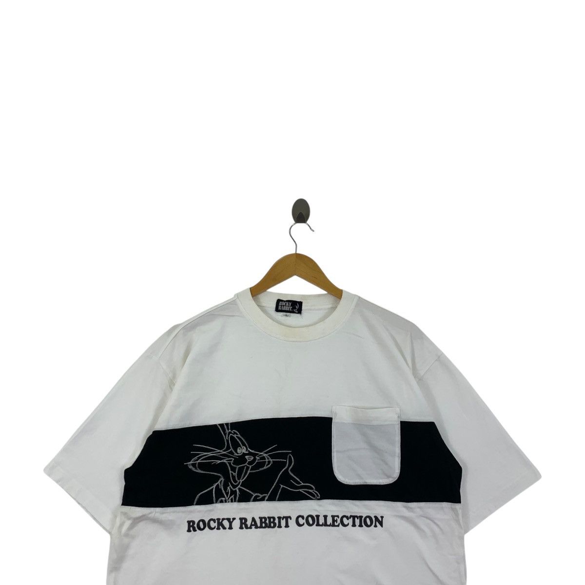 Vintage Vintage ROCKY RABBIT COLLECTION Cartoon Tee Shirt Size L / US 10 / IT 46 - 2 Thumbnail