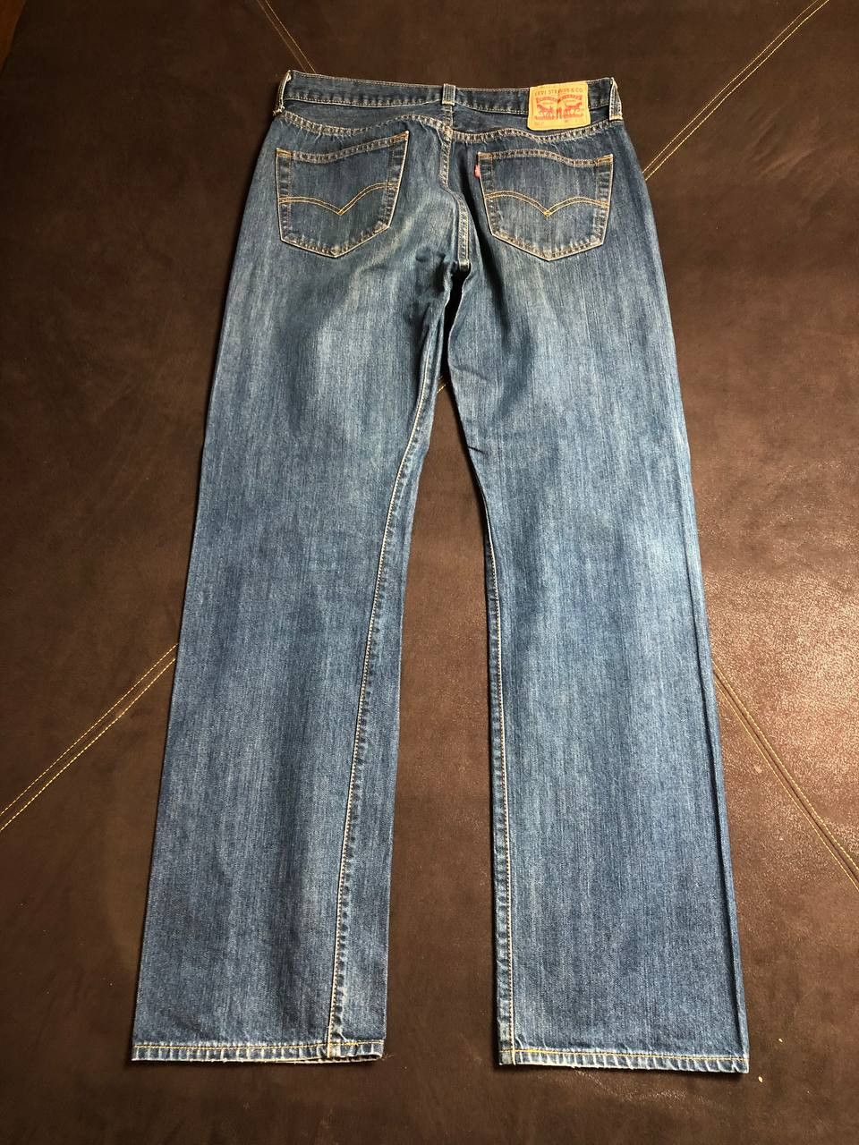 Levi's Levi's 501 Jeans Mens Straight Button Fly Blue Denim Size US 36 / EU 52 - 16 Thumbnail