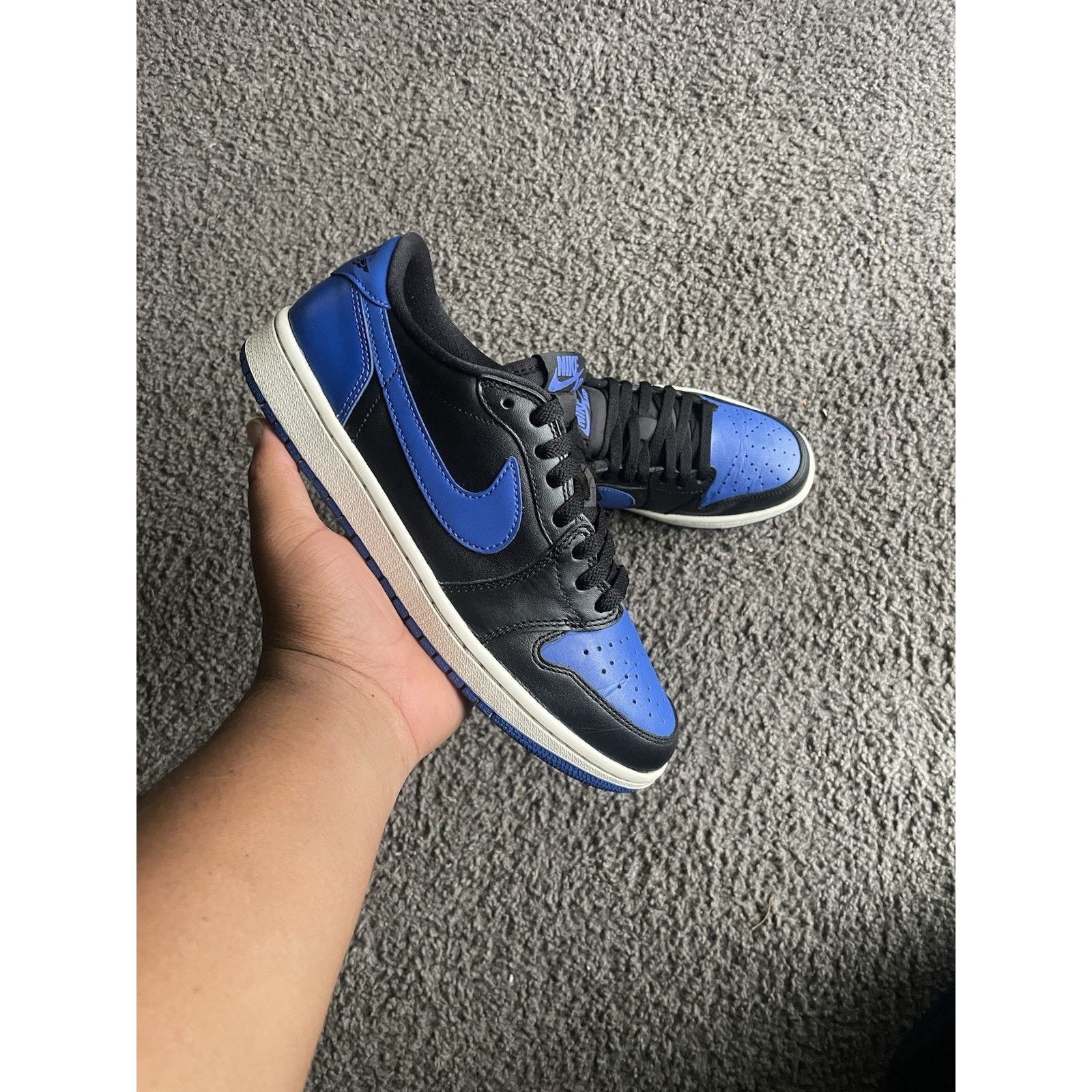 Jordan Brand Size 8- Nike Air Jordan 1 Retro Low OG Royal Blue Black 2015 Size US 8 / EU 41 - 1 Thumbnail