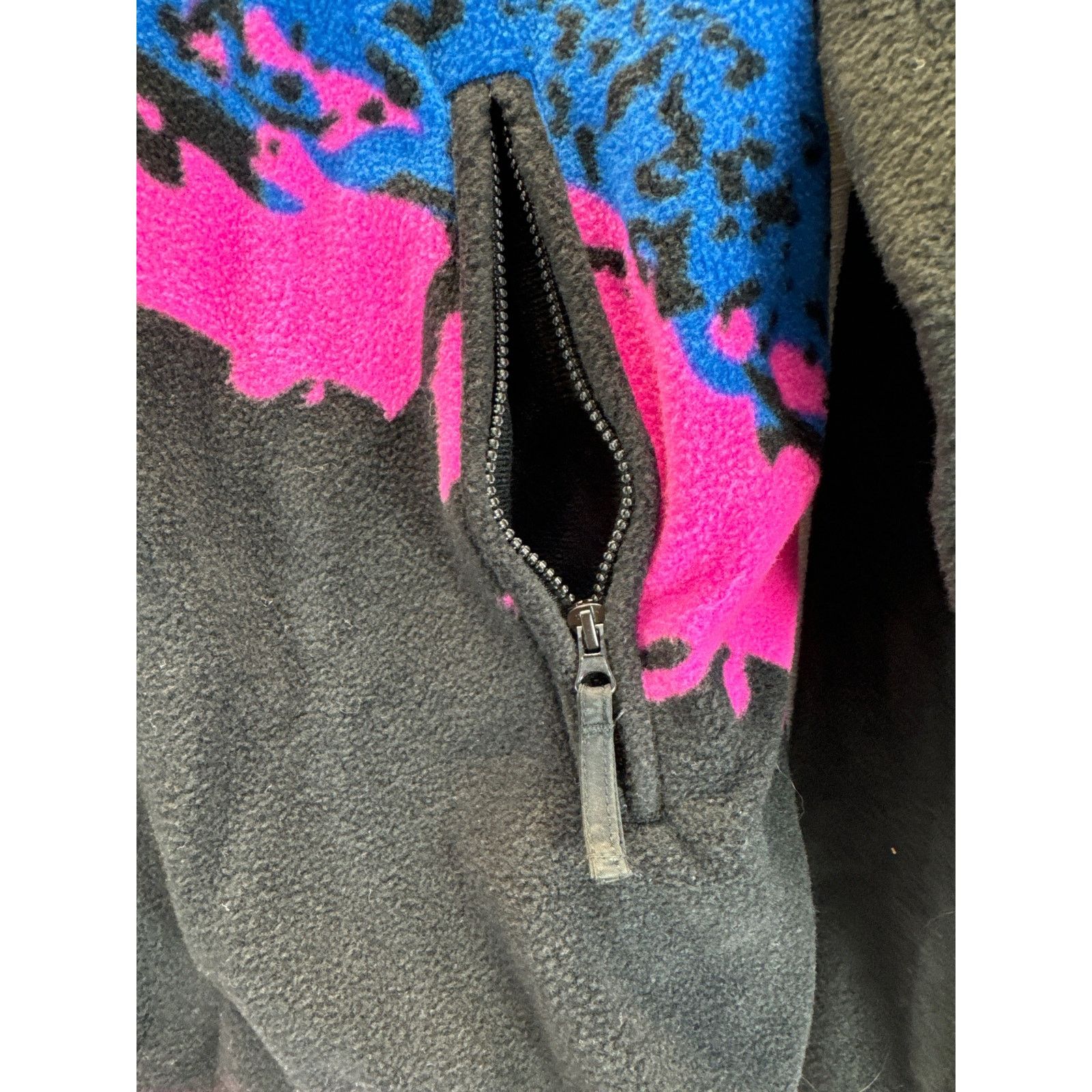 Chubbies Chubbies "Retro Splash” Low-Pile Hoodie Black Pink men sz M Size US M / EU 48-50 / 2 - 3 Thumbnail