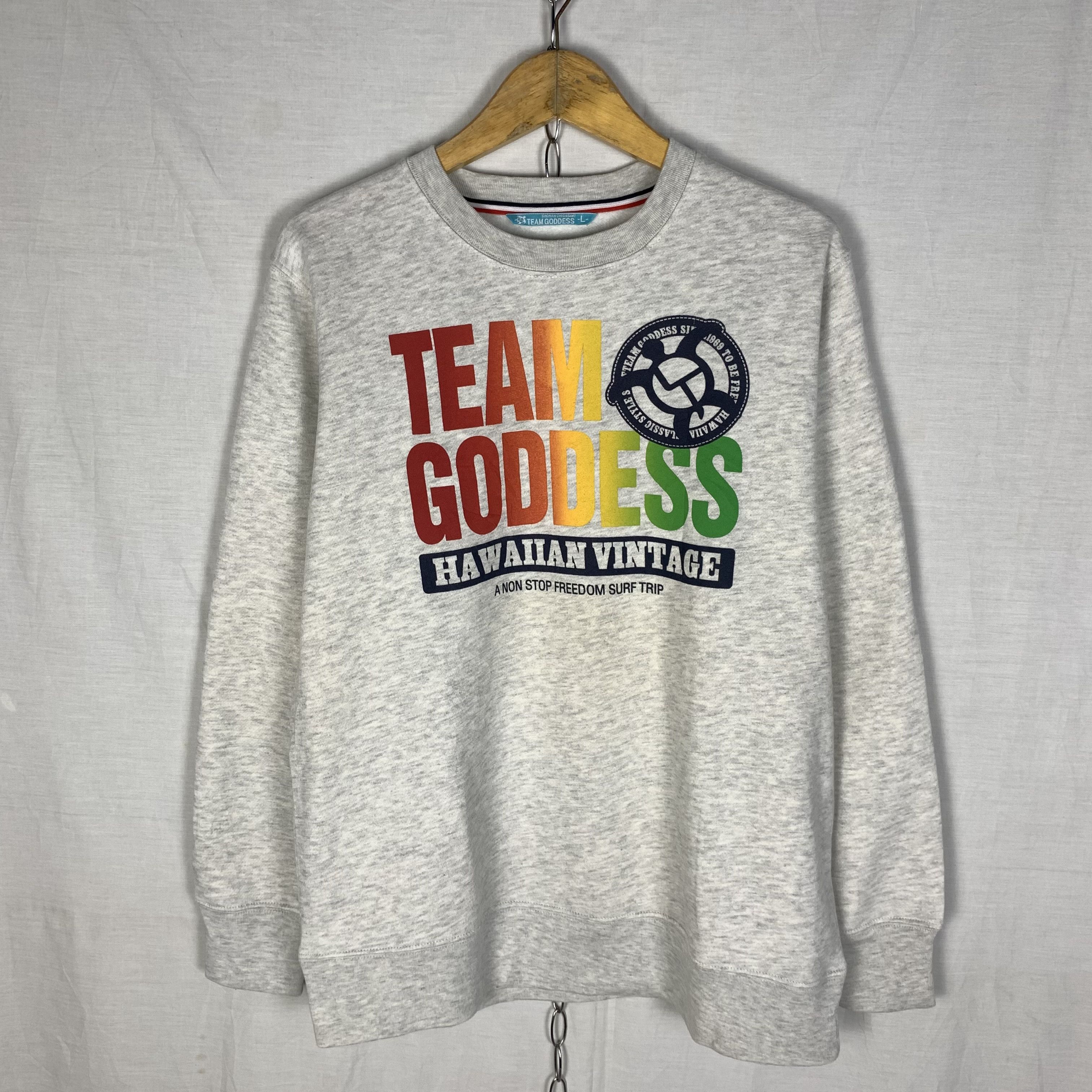 Vintage Team Goddess Surf Sweatshirt Crewneck Size US L / EU 52-54 / 3 - 3 Thumbnail