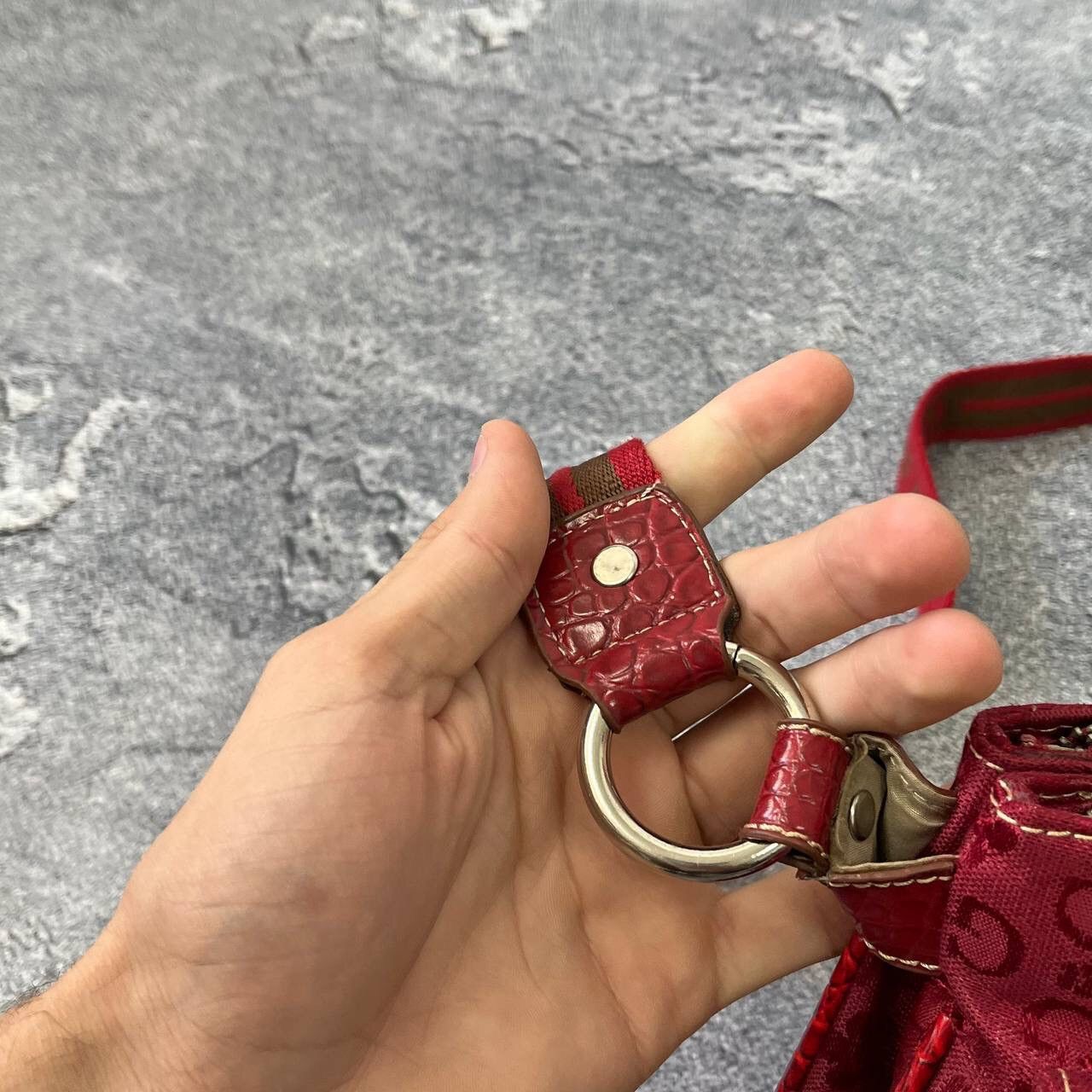 Vintage Vintage Y2K Guess Style Monogram Red Bag Size ONE SIZE - 8 Thumbnail