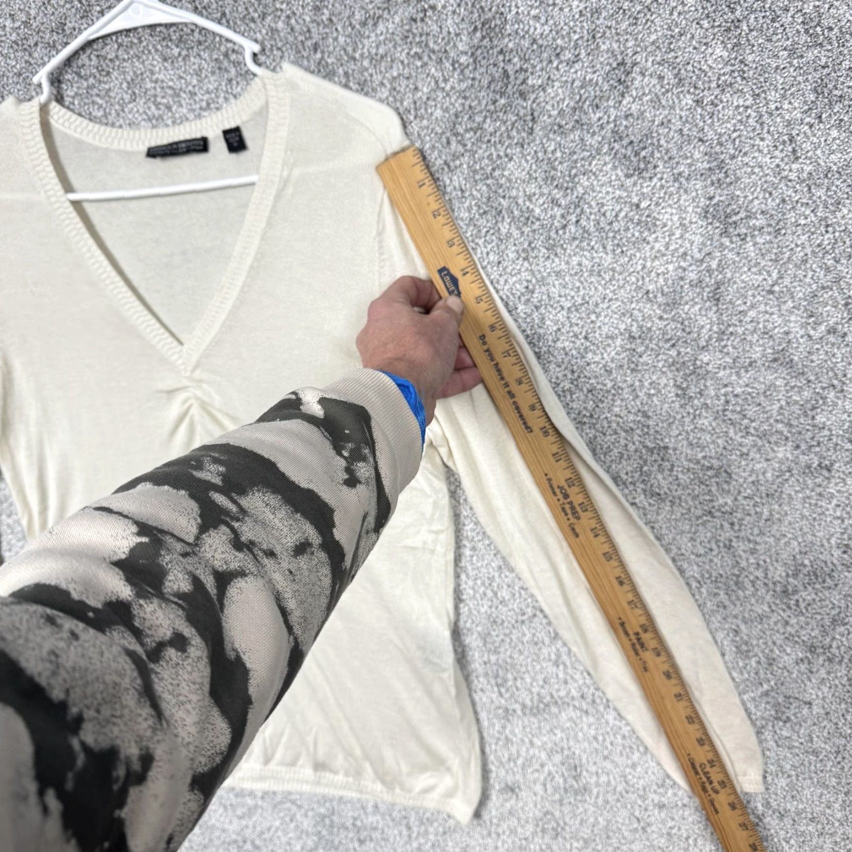 Vintage VINTAGE Pamela Dennis Sweater M Silk Cashmere Quiet Luxury Old Money Office Womens White V-Neck Pullover Knit Lightweight Size M / US 6-8 / IT 42-44 - 3 Thumbnail