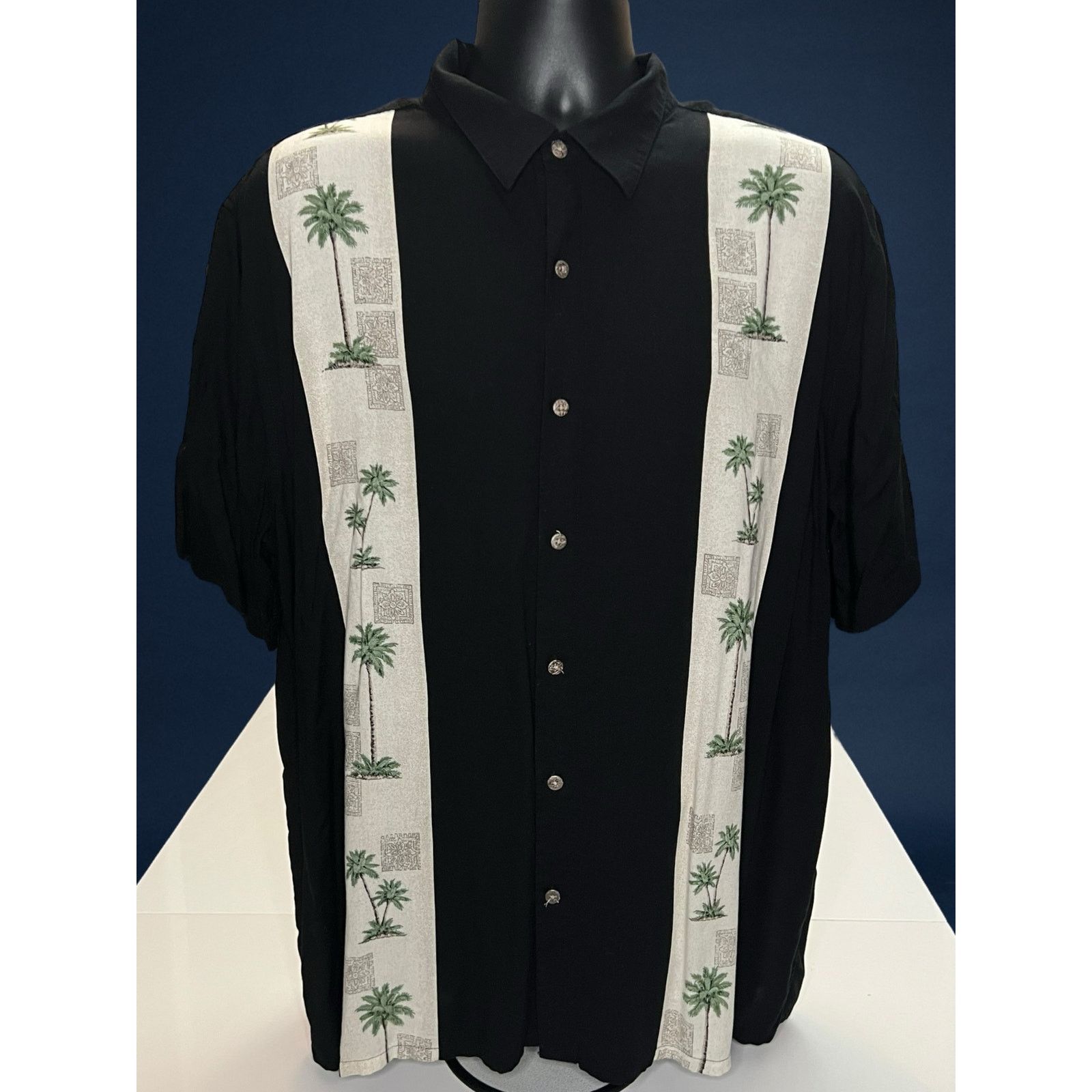 Batik Bay Batik Bay XXL Mens Hawaiian Shirt Black Rayon Palm Button Up Size US XXL / EU 58 / 5 - 1 Thumbnail