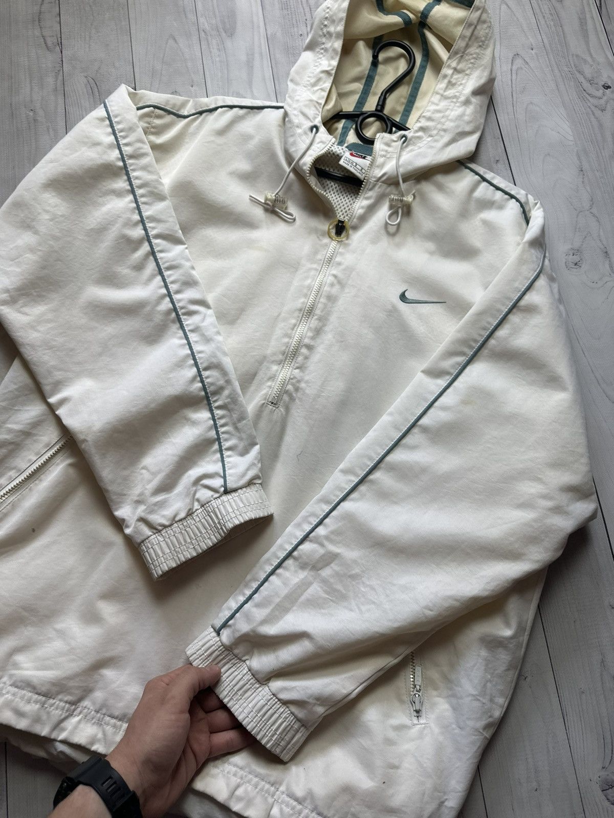 Nike × Vintage Vintage Nike white light jacket size M/L big logo Size US M / EU 48-50 / 2 - 9 Thumbnail