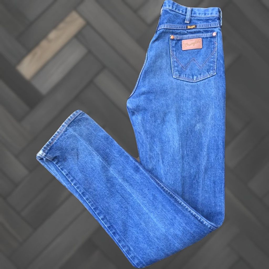 Wrangler VINTAGE Wrangler Jeans Made In USA 34 40 Classic Straight Leg Denim 5-Pocket 13MWZ Mens Blue Jeans High Rise 40 Inseam Size US 34 / EU 50 - 1 Thumbnail