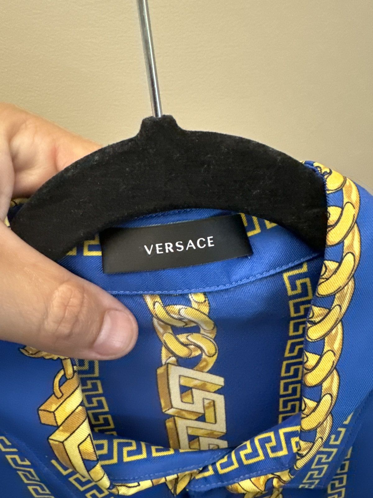 Versace Versace Chain Link 100% Silk button-down long sleeve shirt Size US XL / EU 56 / 4 - 5 Thumbnail