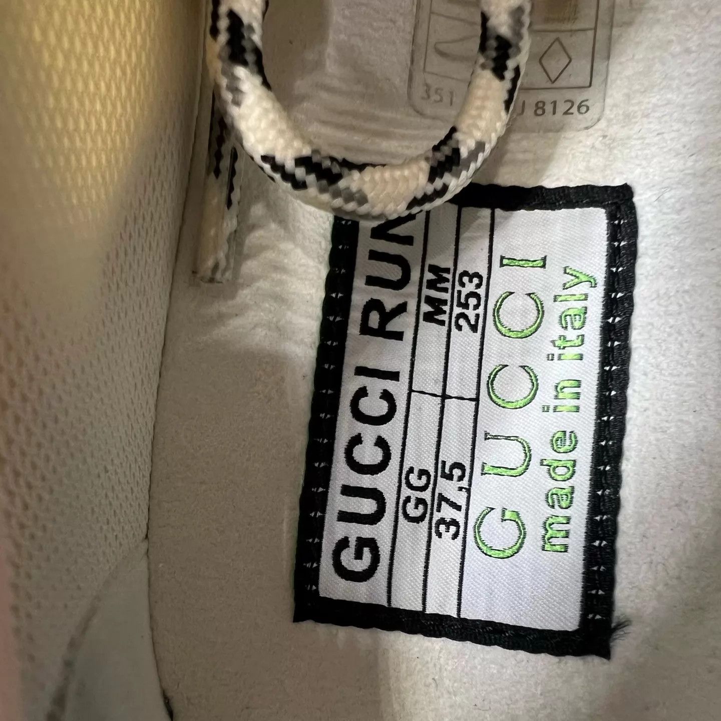 Gucci Gucci Run Cream Women's 37.5 Sneaker Size US 7 / IT 37 - 8 Thumbnail
