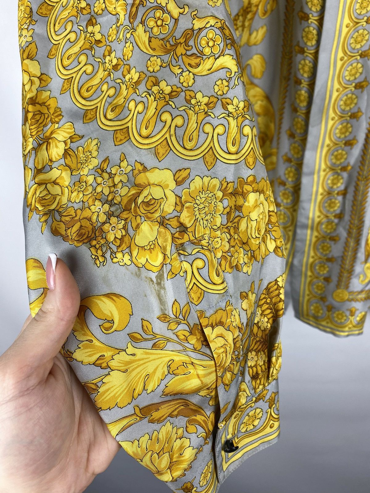 Versace Gianni Versace 90s Barocco pattern silk button up shirt Size US L / EU 52-54 / 3 - 11 Thumbnail