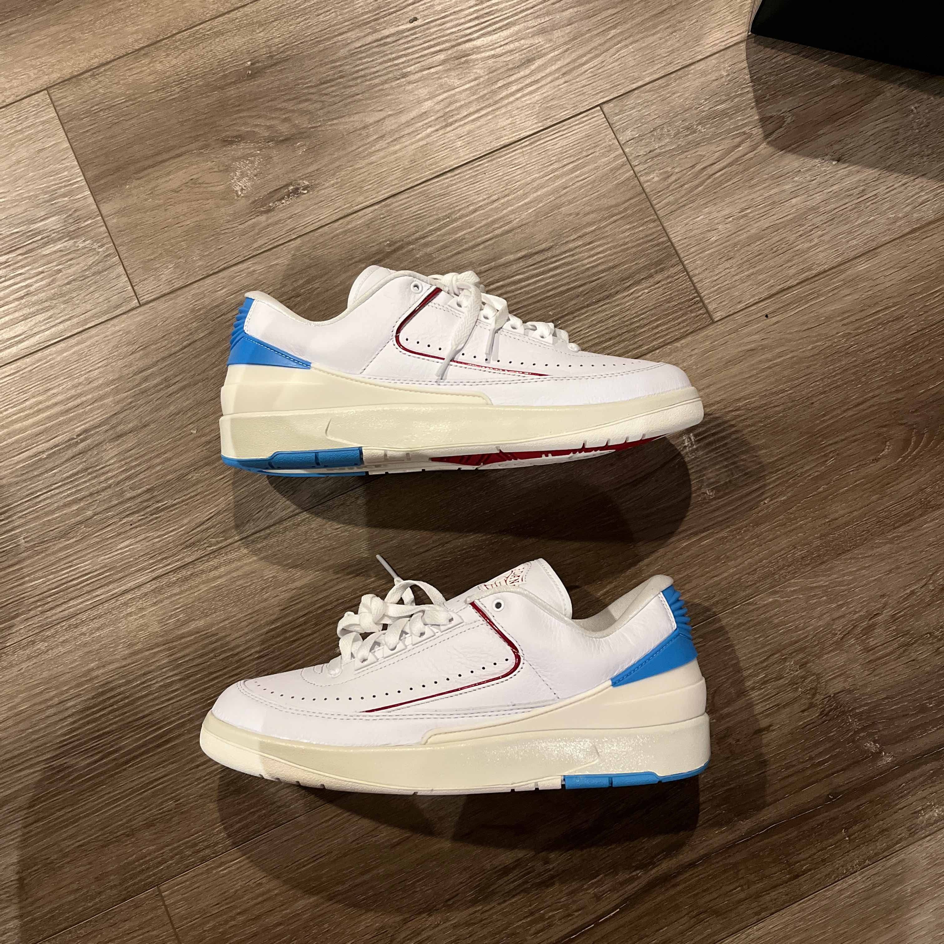 image of Wmns Air Jordan 2 Retro Low Nc To Chi Shoes in White, Women's (Size 12)