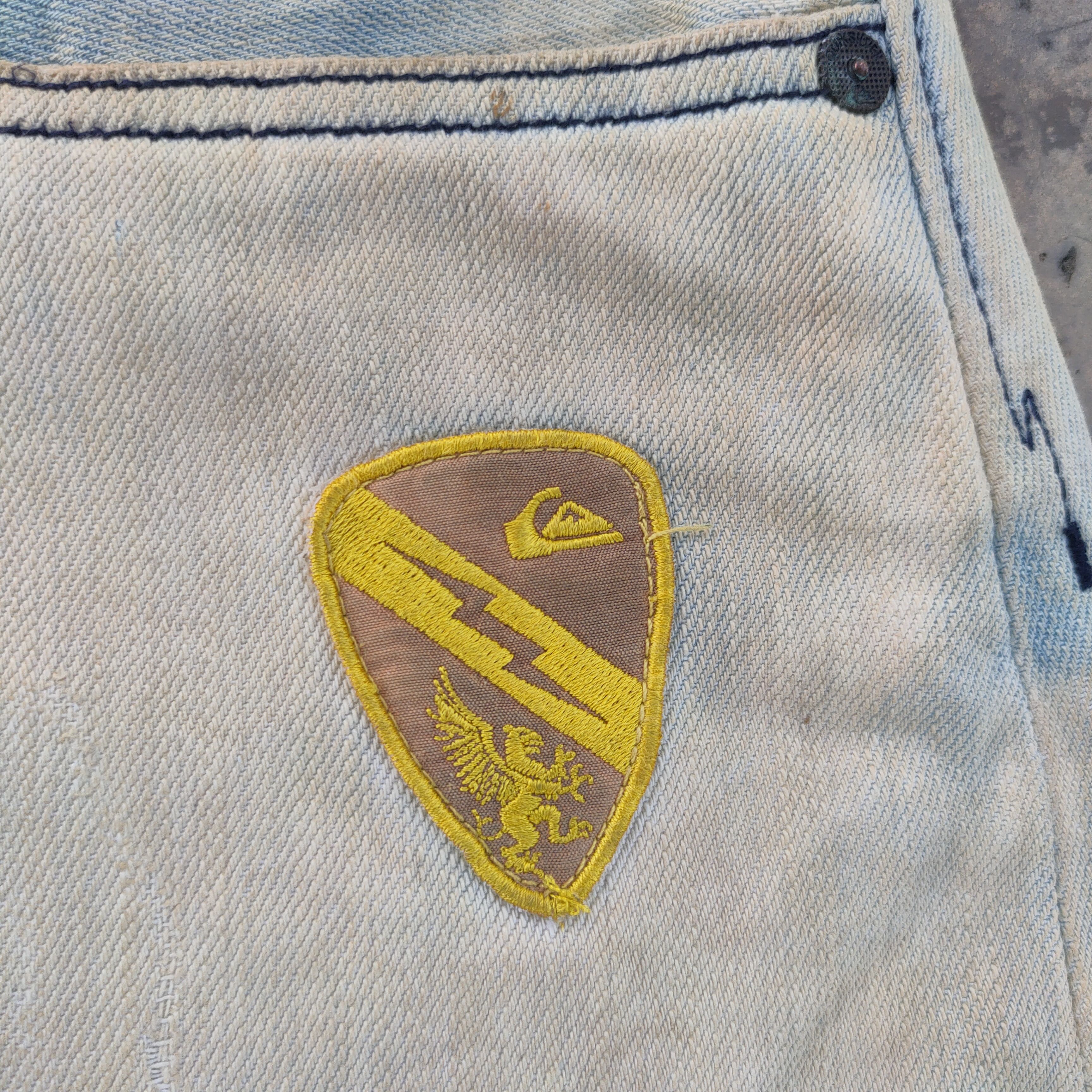 Quiksilver VINTAGE QUICKSILVER RUSTY WHITE YELLOW FADED DENIM JEANS Size US 36 / EU 52 - 5 Thumbnail