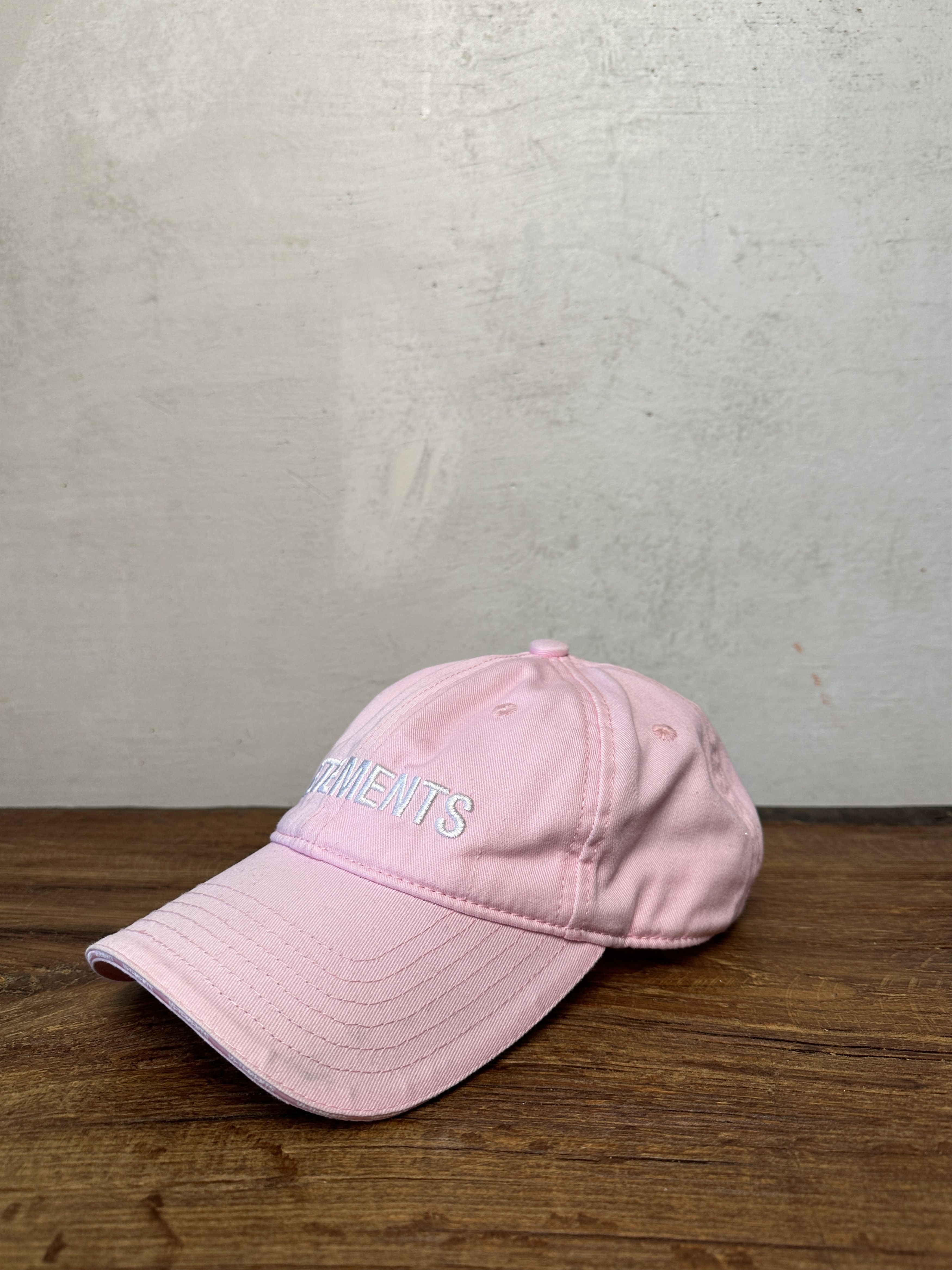 Vetements VETEMENTS Logo-embroidered cotton cap Size ONE SIZE - 1 Thumbnail
