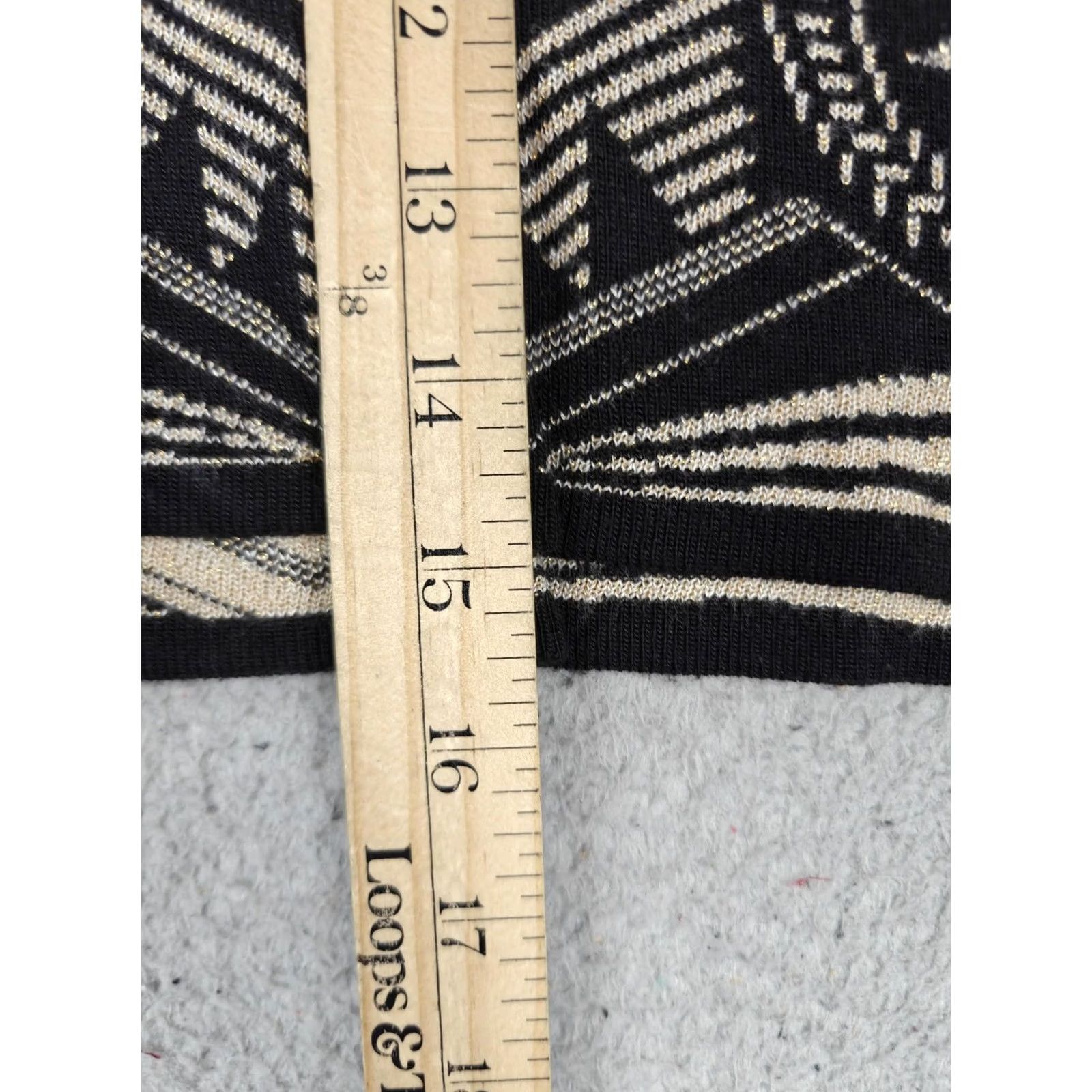 Vintage VINTAGE Hera Collection Sweater Womens L Black Aztec Tribal Crop Pullover Geometric Knit Size L / US 10 / IT 46 - 5 Thumbnail