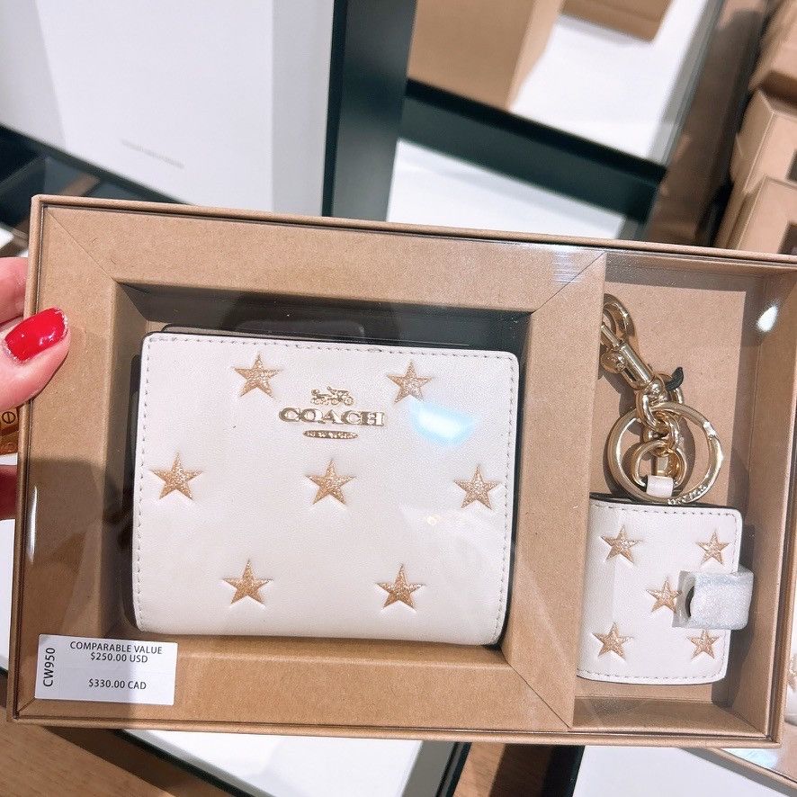 Coach Boxed Snap Wallet And Picture Frame Bag Charm Star