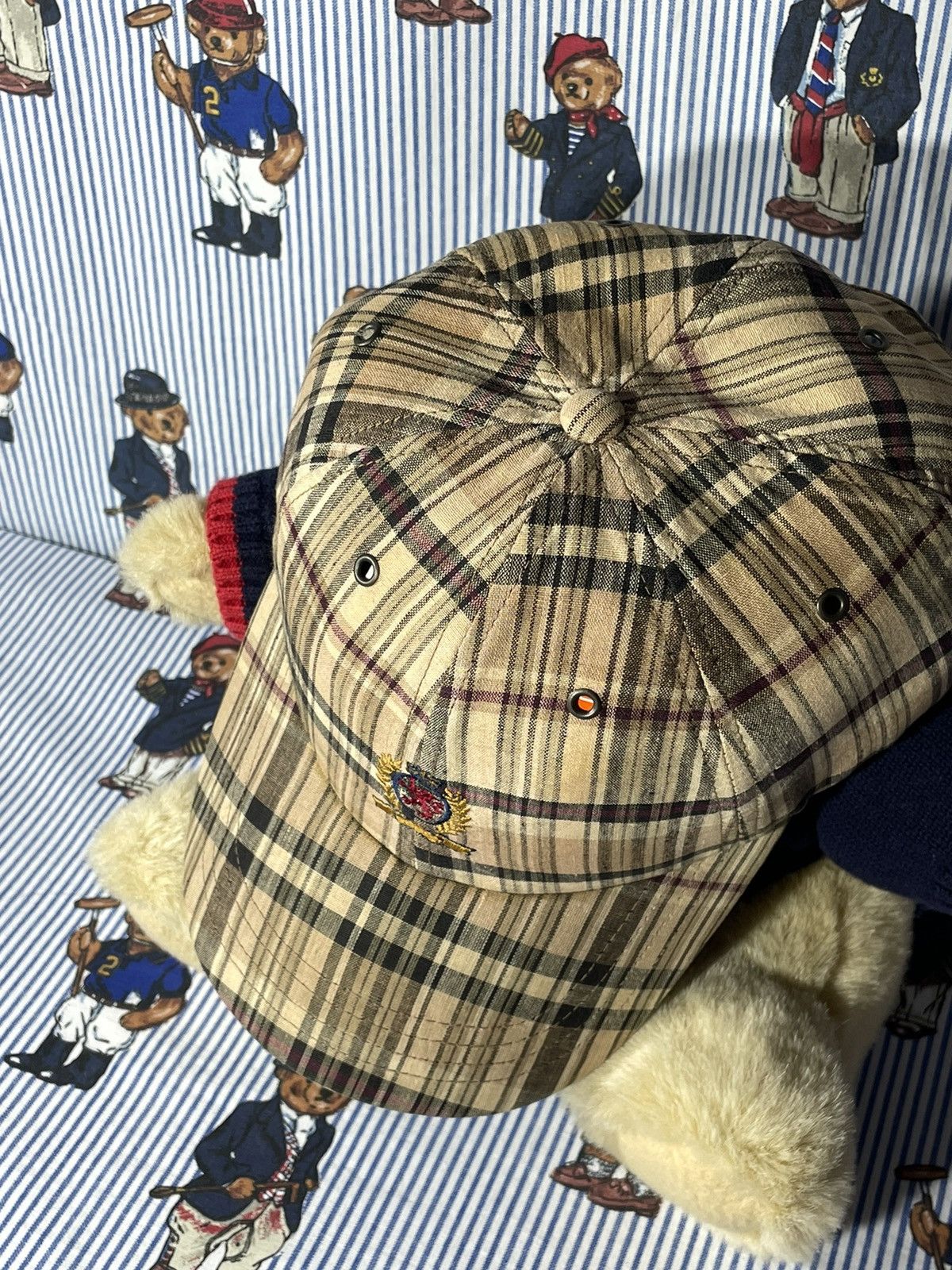 Tommy Hilfiger × Vintage Cap Tommy Hilfiger Lion Crest OG Vintage 90’s Size ONE SIZE - 10 Thumbnail
