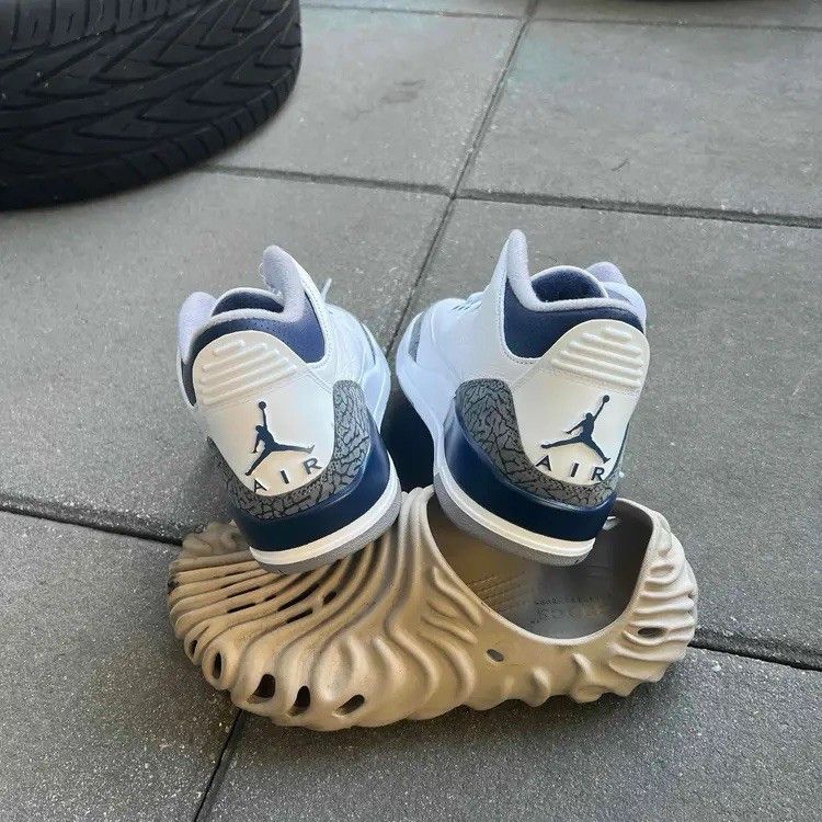 Jordan Brand Size 10 Jordan 3 Retro Midnight Navy New Defect CT8532140 Size US 10 / EU 43 - 5 Thumbnail