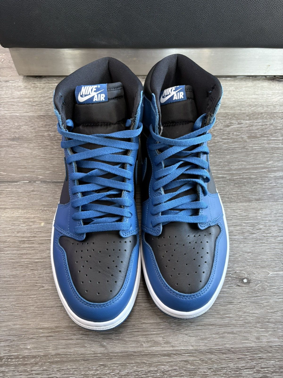 Jordan Brand Air Jordan 1 Retro High OG “Dark Marina Blue” **PRE-OWNED** Size US 11 / EU 44 - 3 Thumbnail
