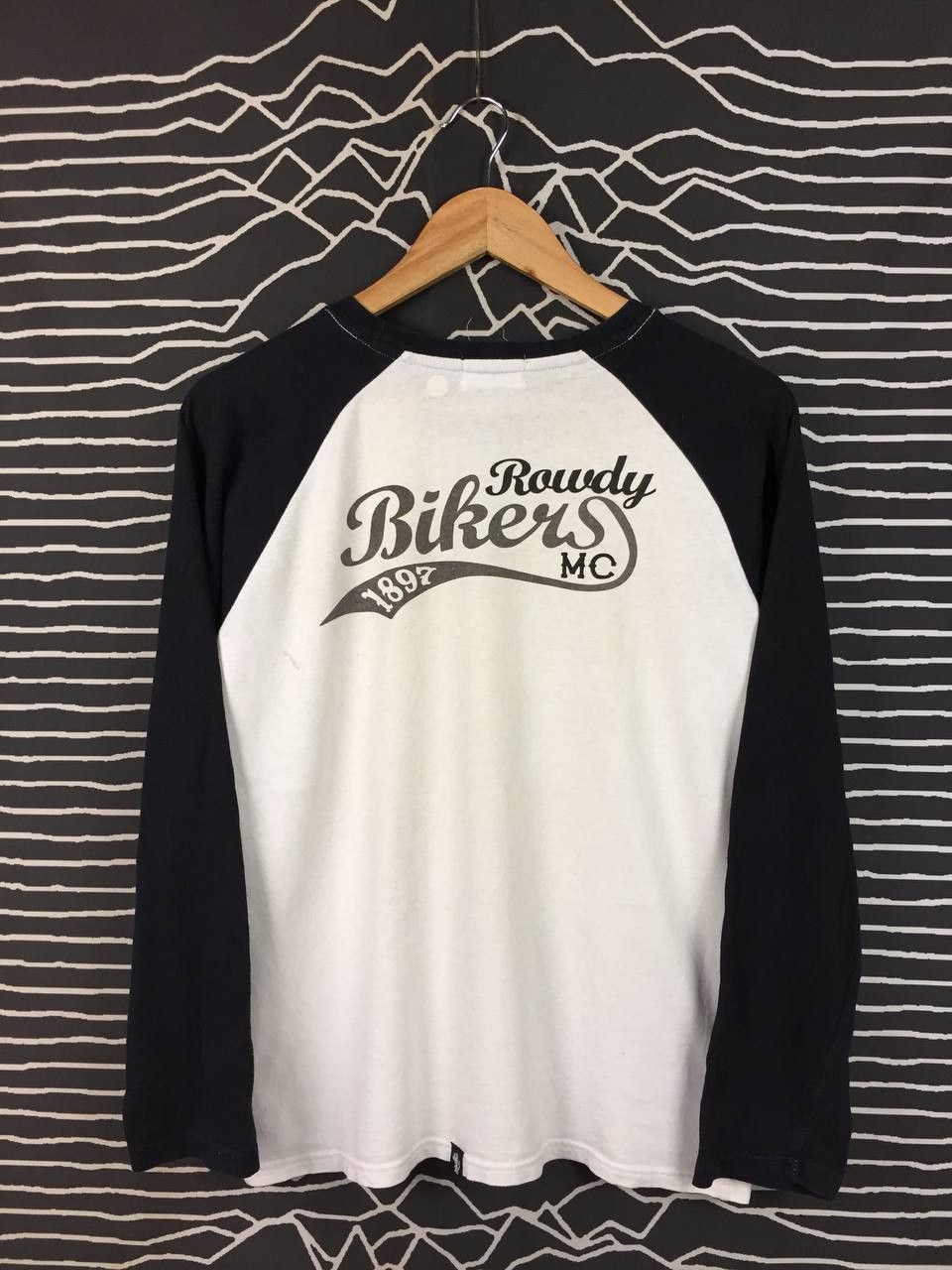 Vintage T-Graphics By Navy Produce Rowdy Bikers MC Raglan Tee Size US M / EU 48-50 / 2 - 13 Thumbnail
