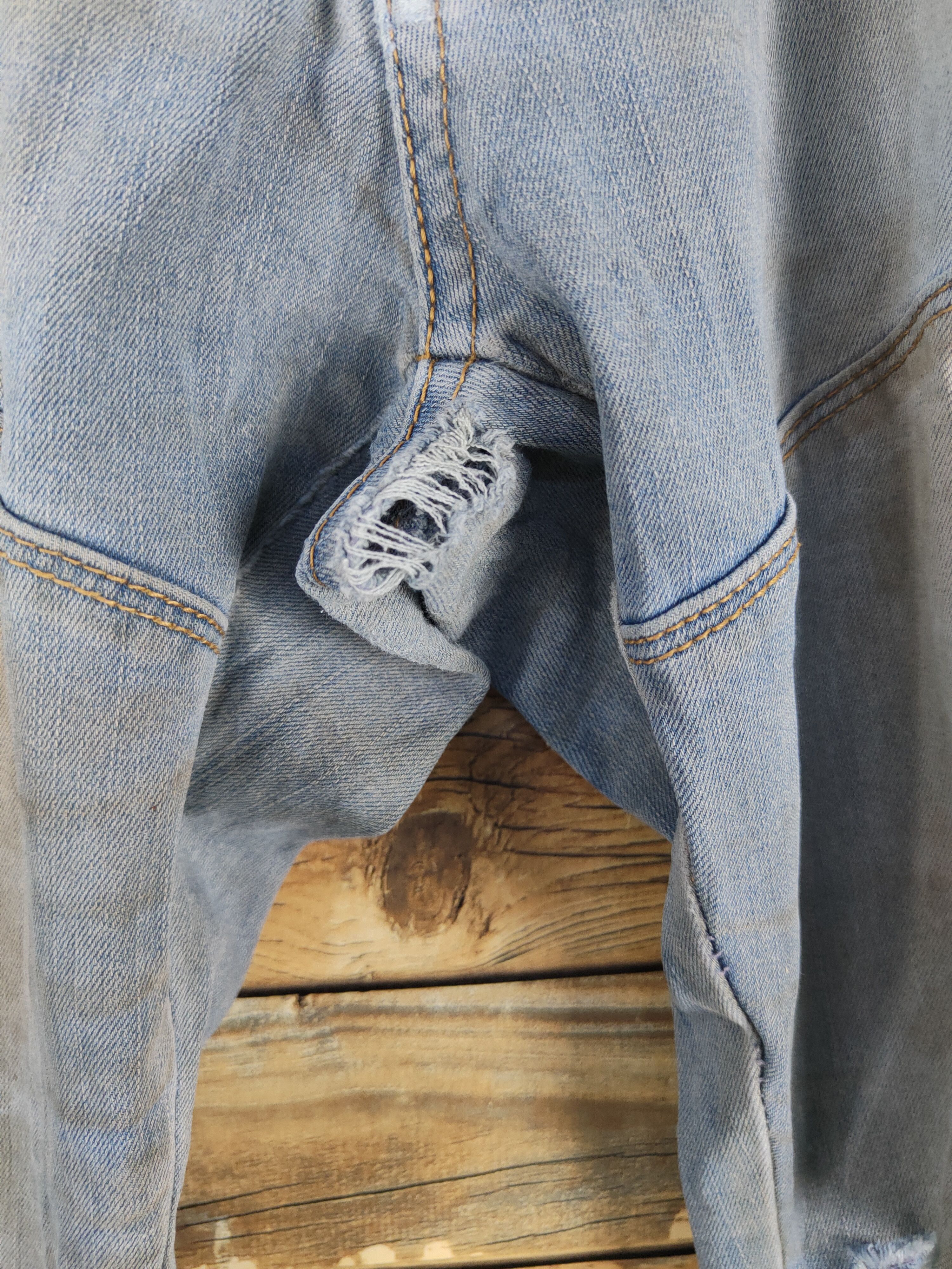 Japanese Brand I'z Frontier Blue Distressed Ripped Jeans #W2091 Size US 32 / EU 48 - 3 Thumbnail
