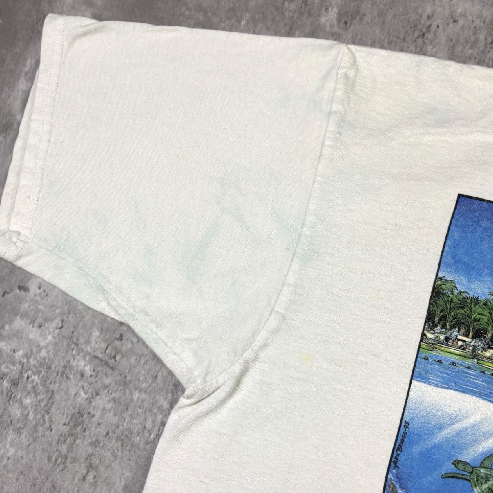 Gildan VINTAGE Gildan Ocean City Jamaica USA Fish Ocean Art T Shirt XL White Crew Neck Short Sleeve Graphic Print Men's Size US XL / EU 56 / 4 - 6 Thumbnail