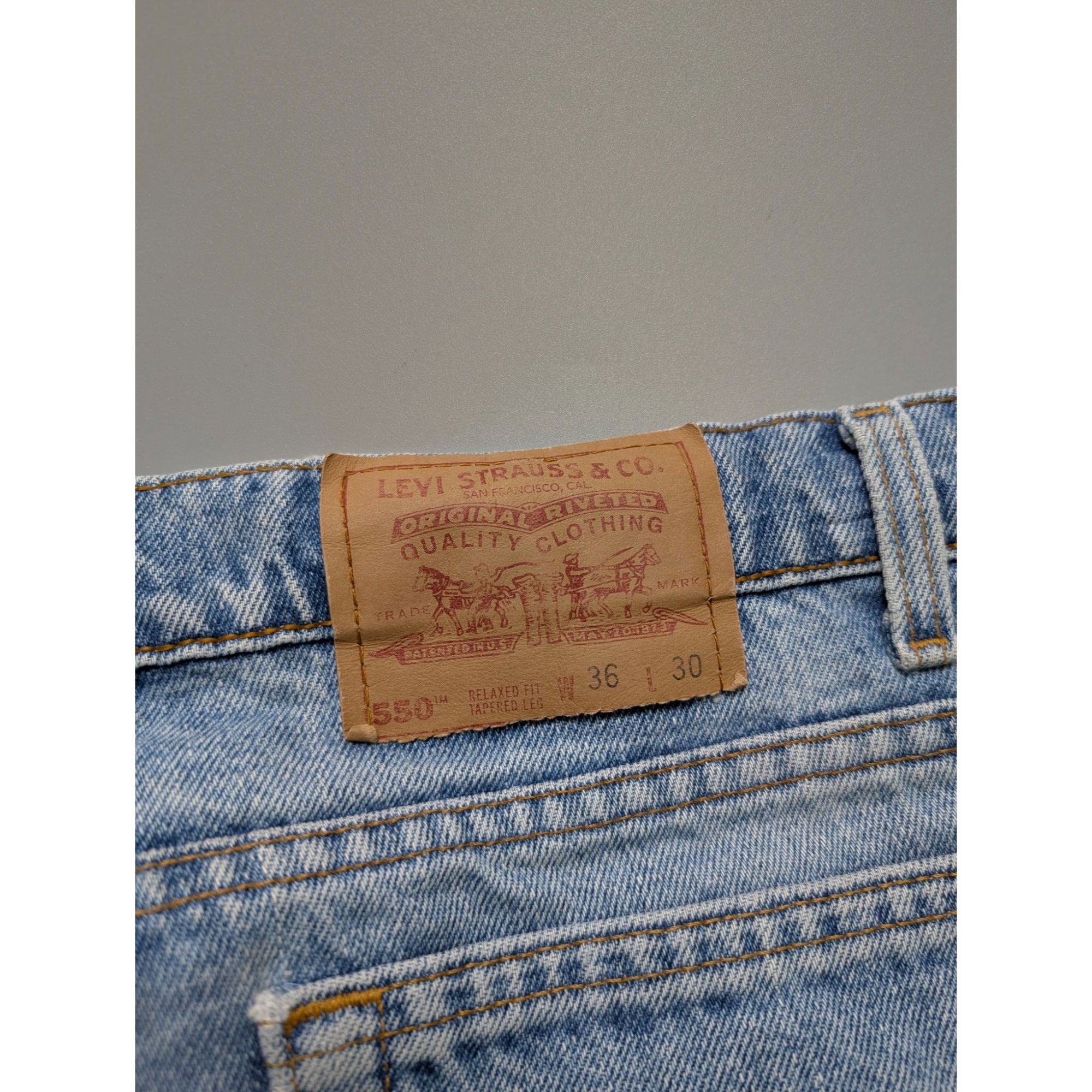 Levi's Levi's 550 Made In USA Light Wash Denim Jeans Pants (Y1084) Size US 36 / EU 52 - 15 Thumbnail