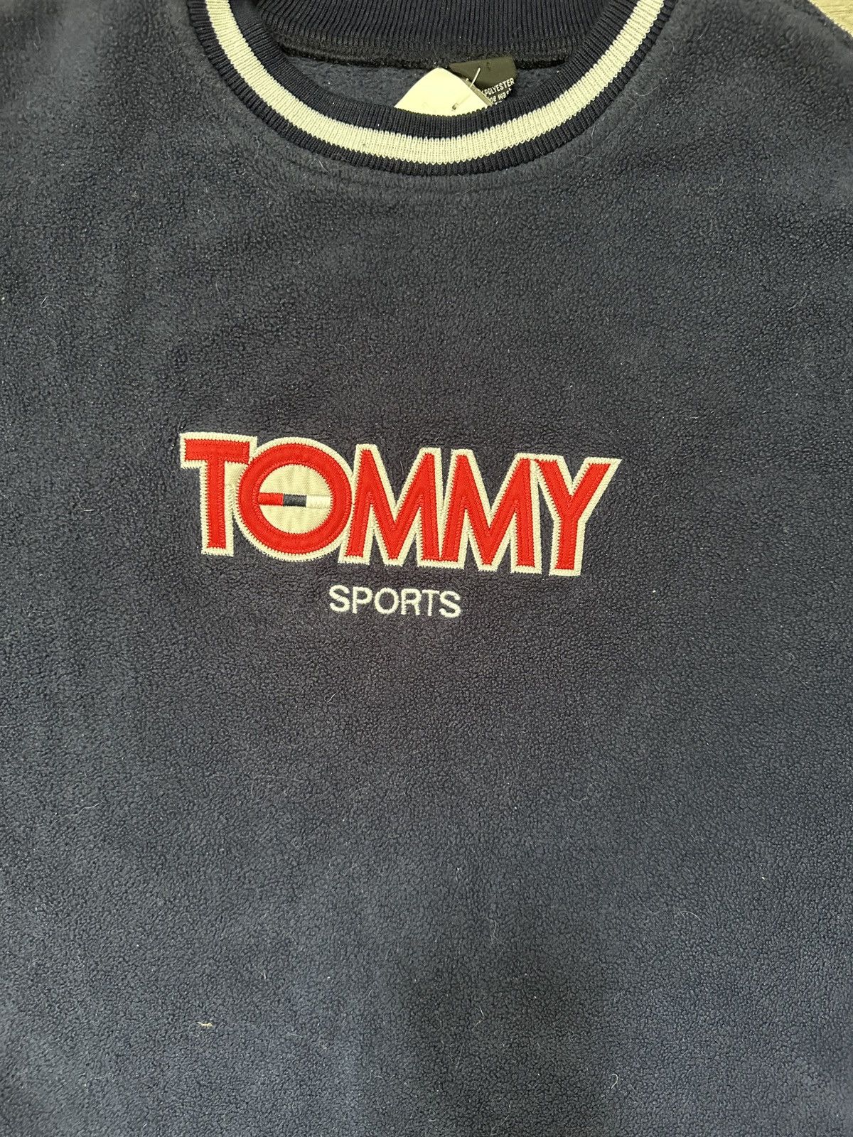 Tommy Hilfiger Tommy Hilfiger Sports Vintage 90s Fleece Navy Crewneck Size US XL / EU 56 / 4 - 3 Thumbnail