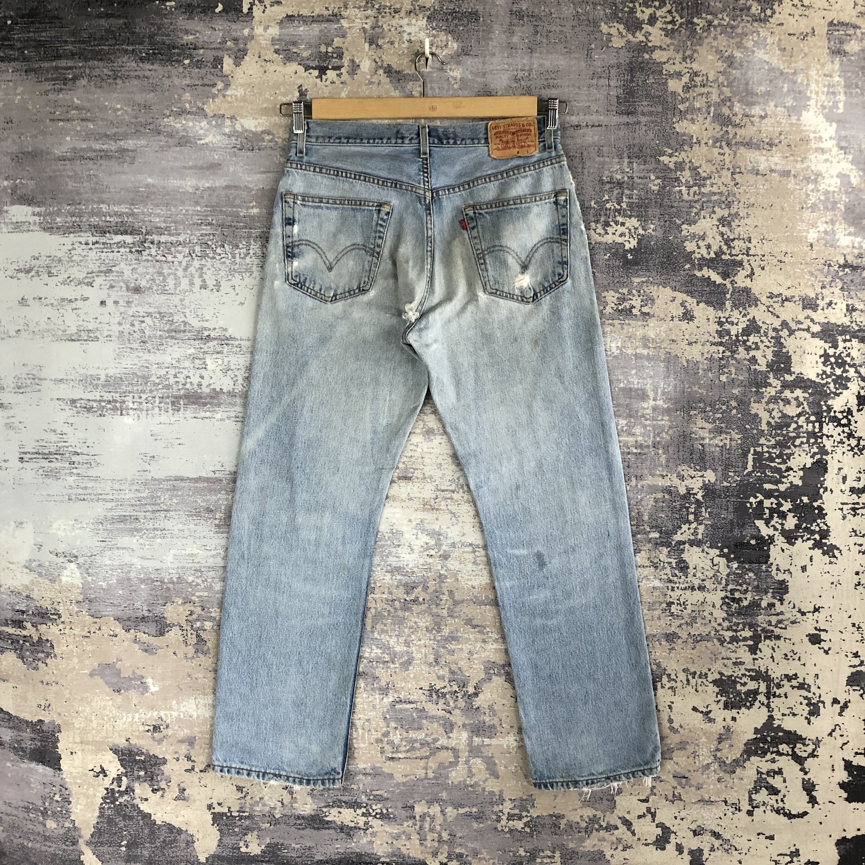 Levi's Vintage Levi's Sun Faded Jeans Levis Distressed Denim Size US 32 / EU 48 - 2 Thumbnail