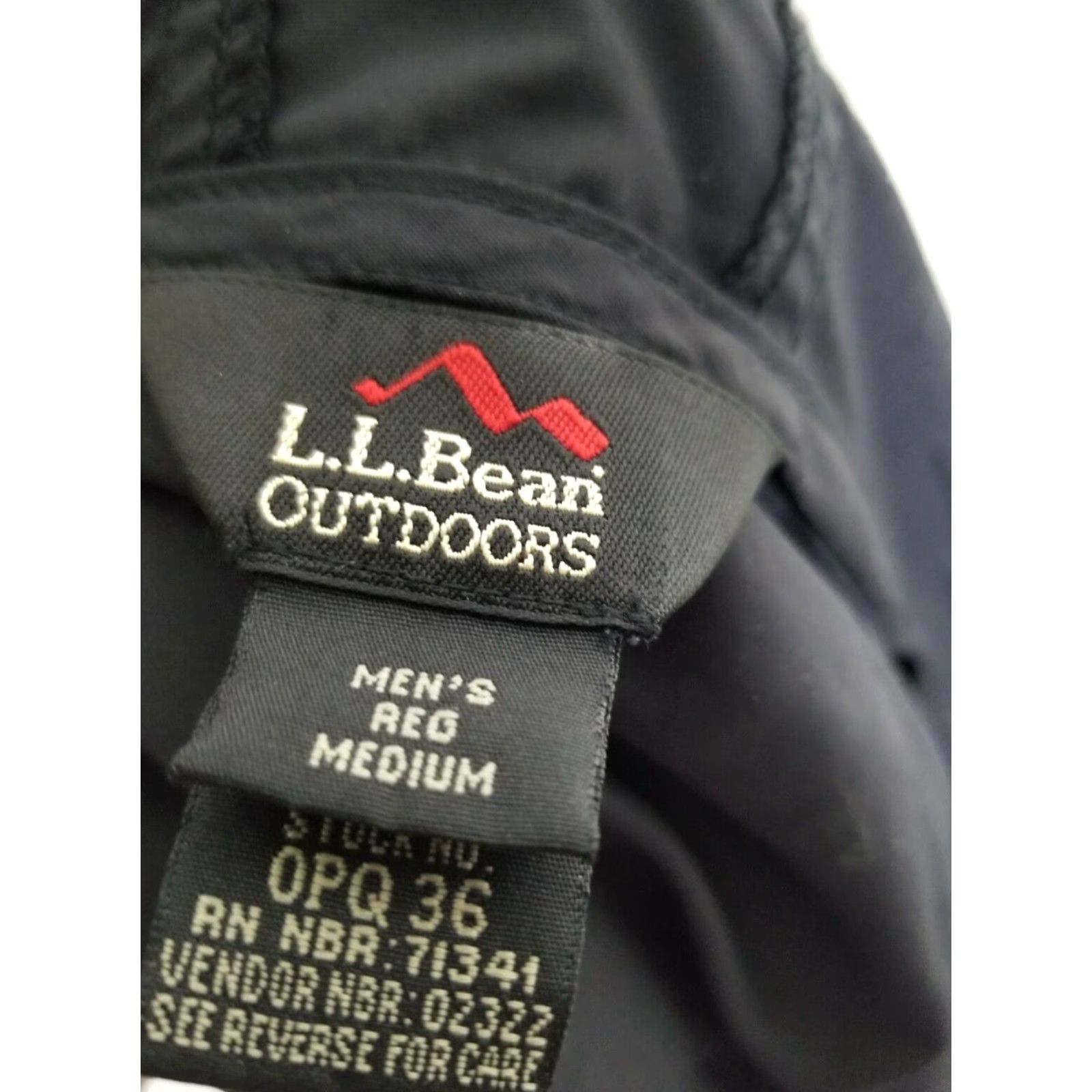 Vintage VINTAGE LL Bean Tropicana Racing Windbreaker Jacket Mens M Black Nylon Zip Hood Pockets 1980s USA Theme Size US M / EU 48-50 / 2 - 5 Thumbnail