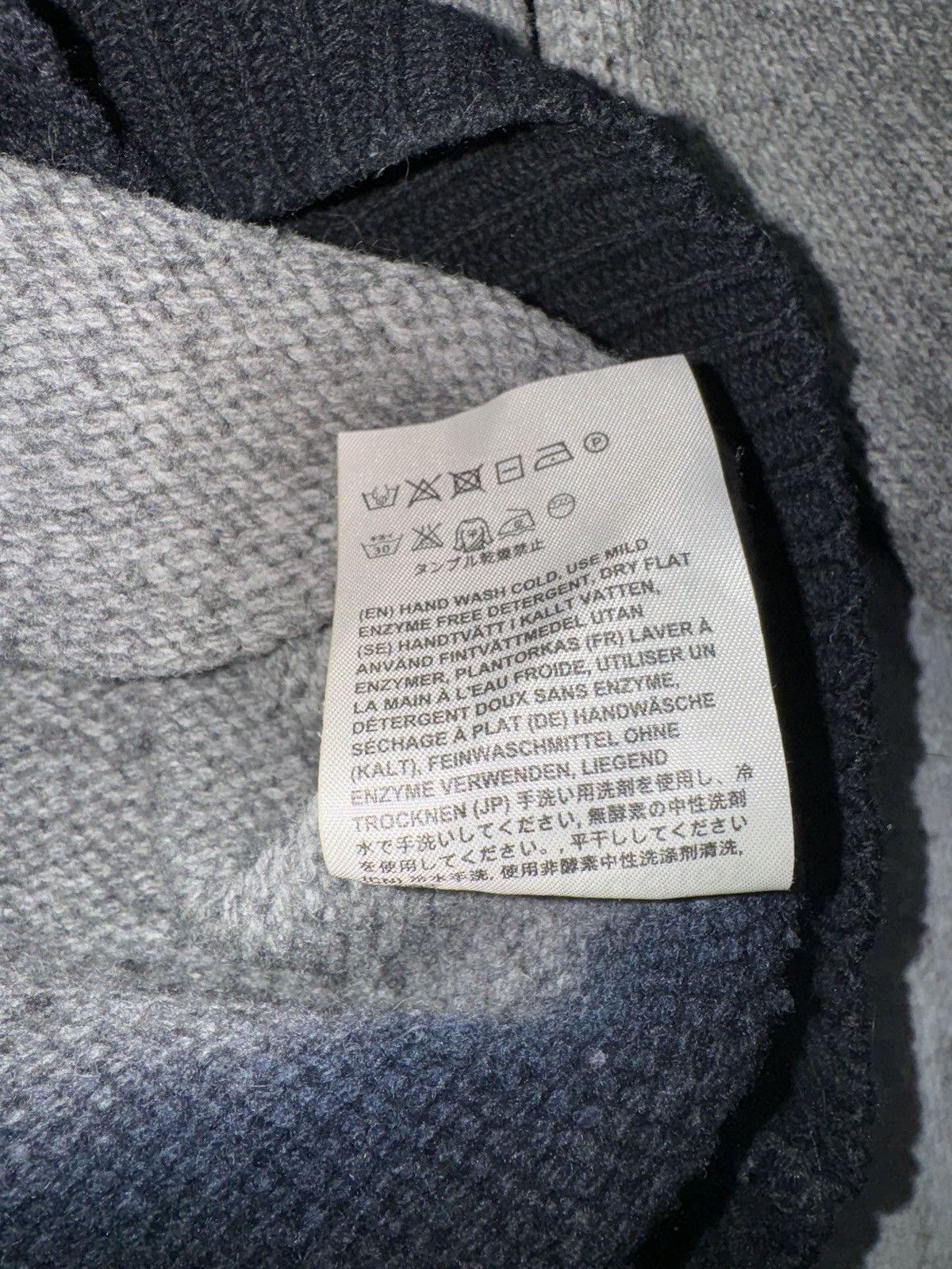 Acne Studios Acne Studios Chet Dip AW14 rare sweater avant garde wool Size US S / EU 44-46 / 1 - 8 Thumbnail