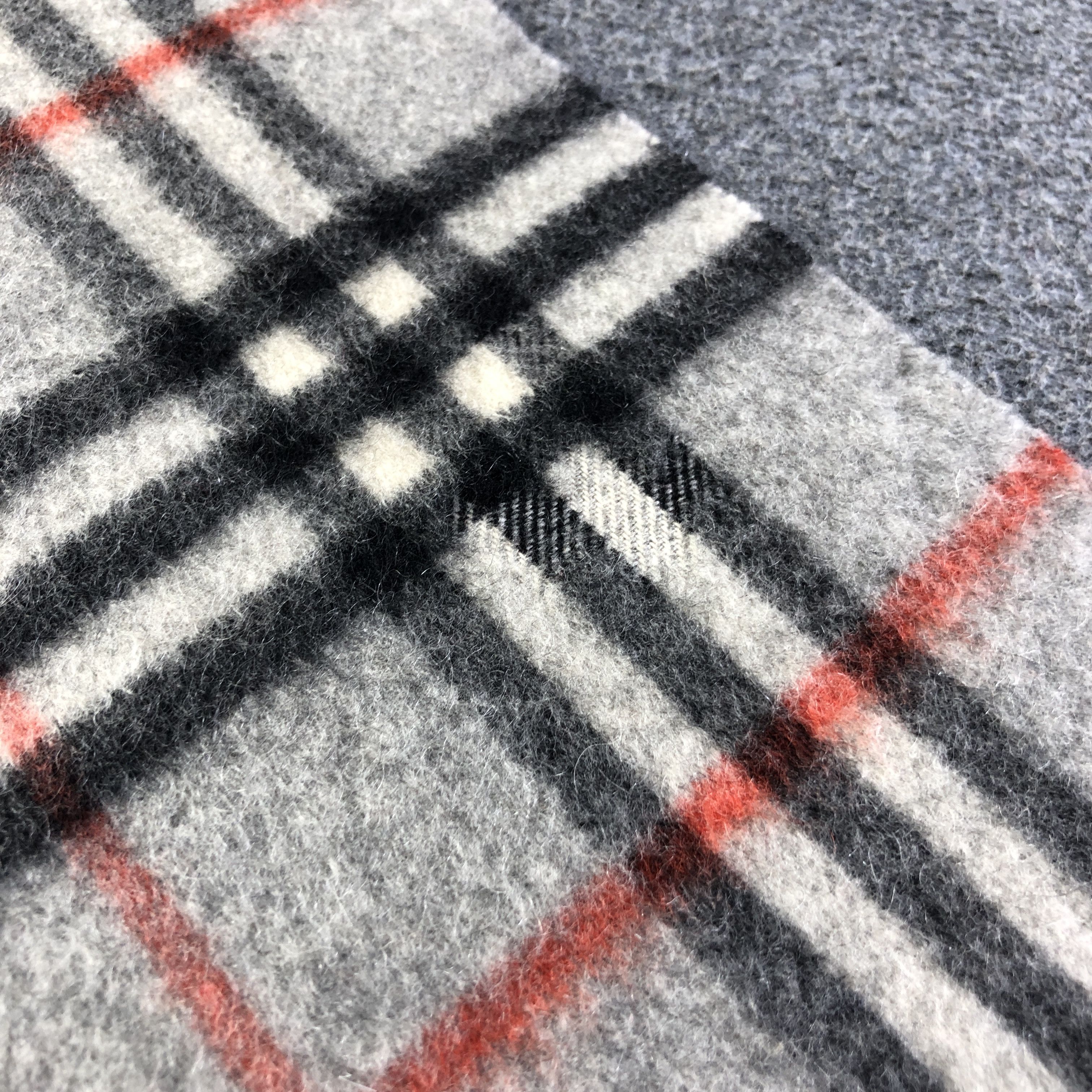 Burberry Burberry Nova Check Cashmere Scarf Muffler V2690 Size ONE SIZE - 10 Thumbnail
